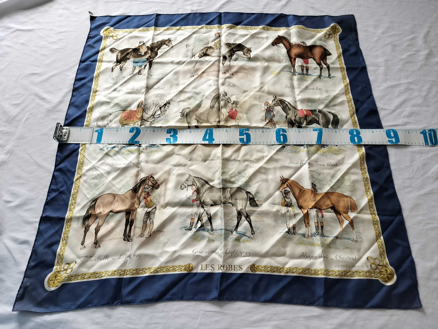 HERMES Carre 90 Scarf