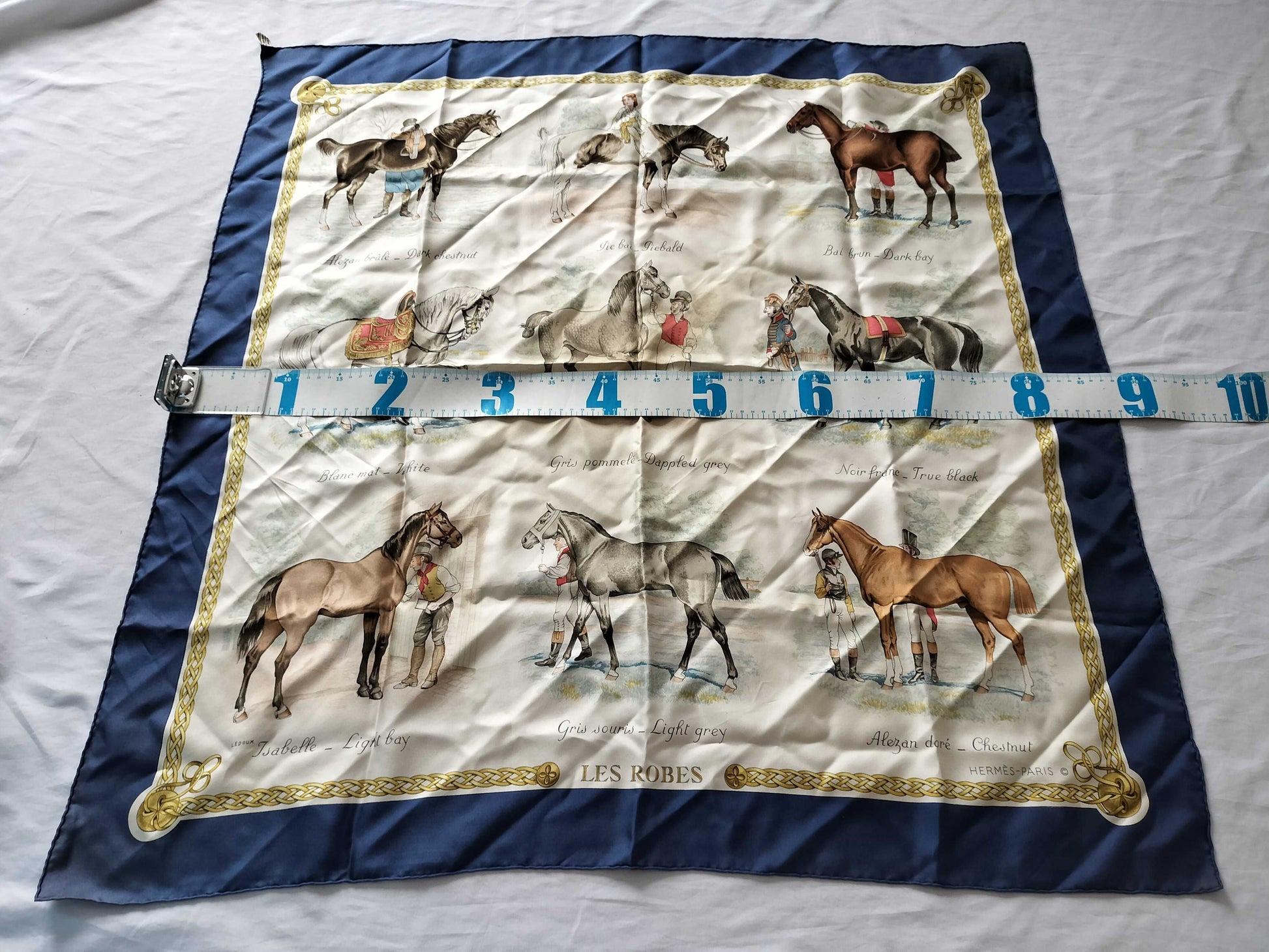 HERMES Carre 90 Scarf