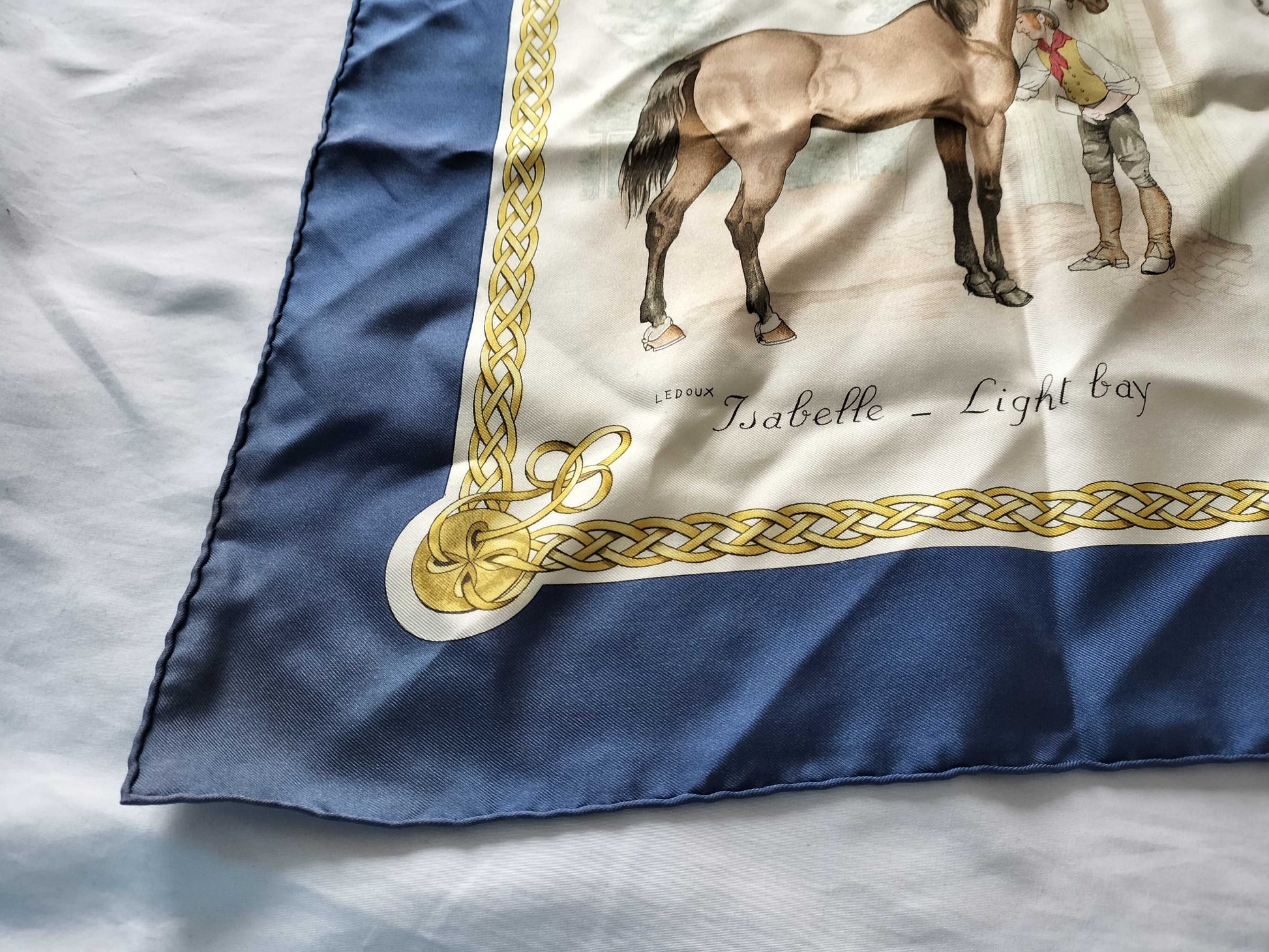 HERMES Carre 90 Scarf