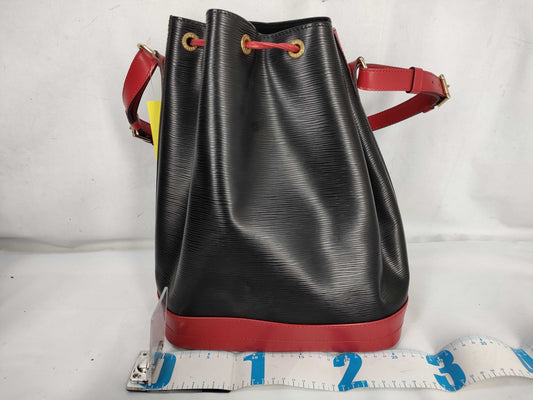 LOUIS VUITTON Epi Noe Two-Tone Black x Red Shoulder Bag