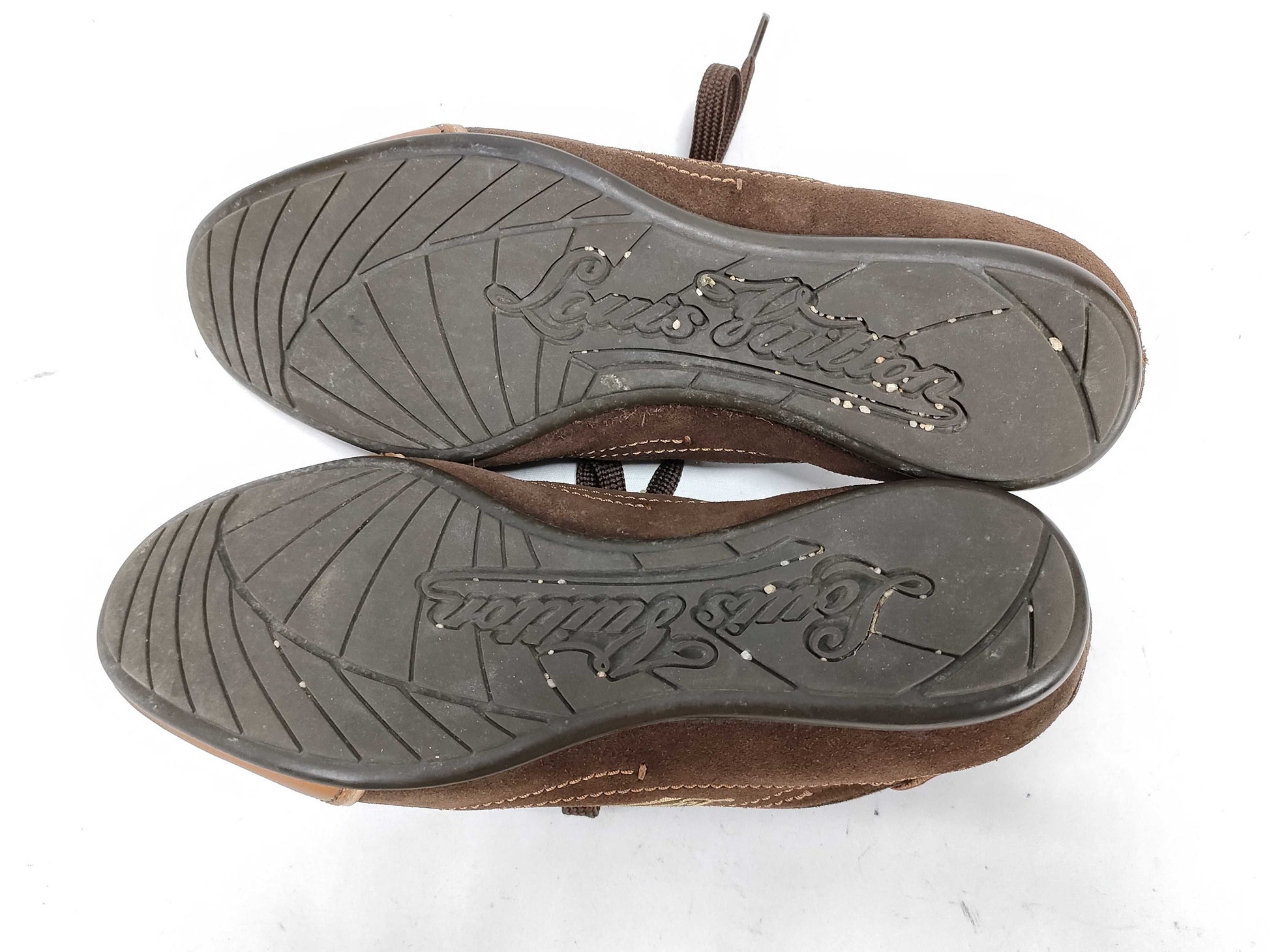 LOUIS VUITTON sneakers