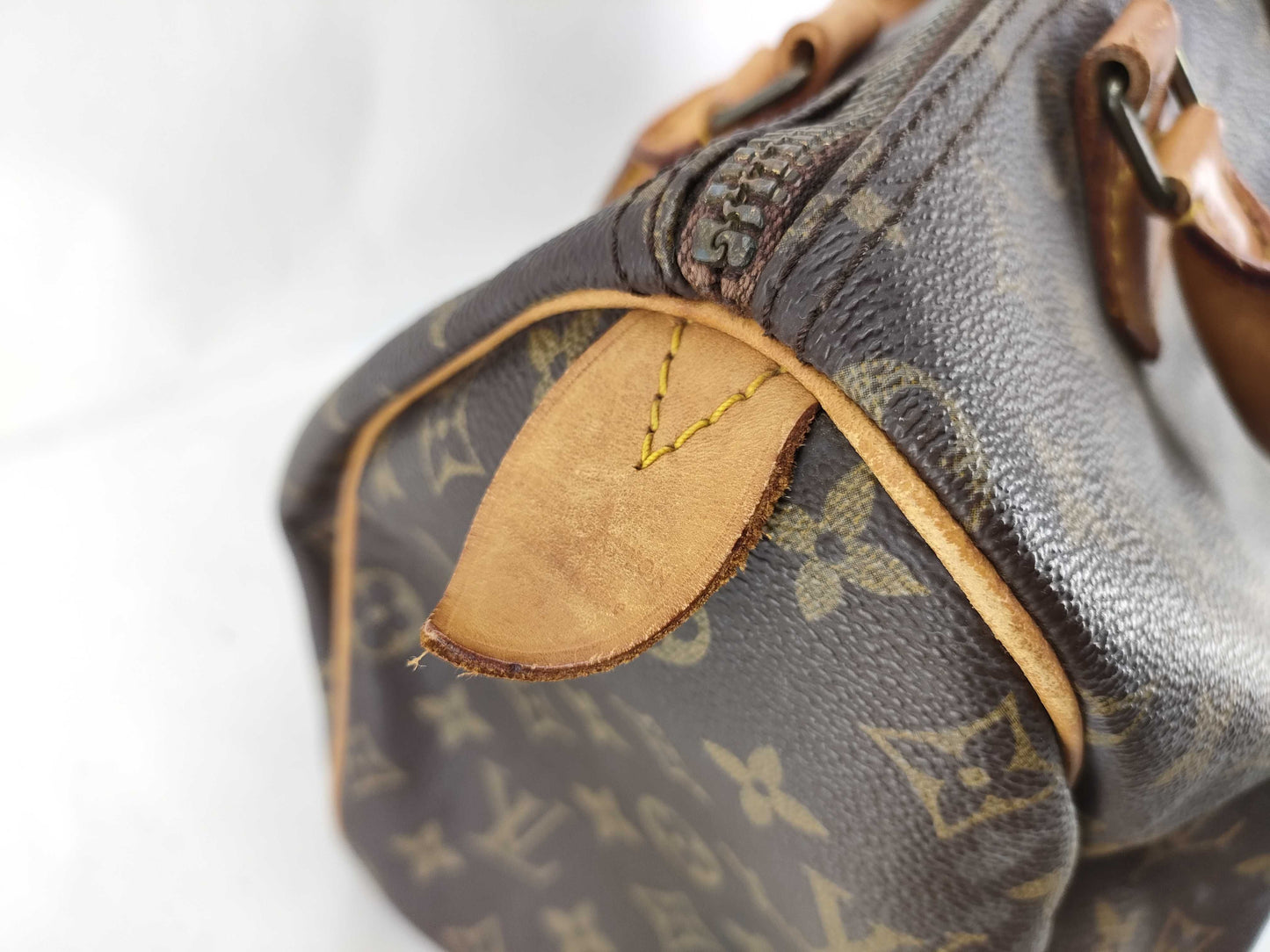 LOUIS VUITTON Monogram Speedy 30 Handbag