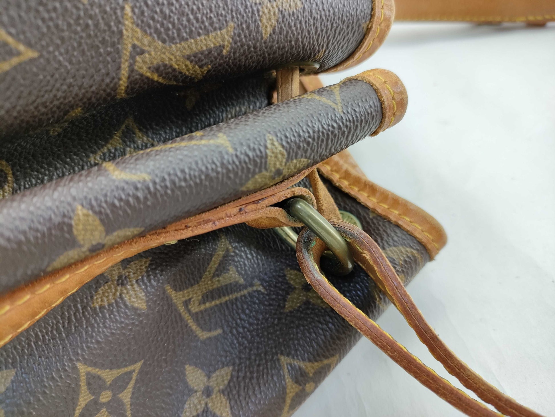 LOUIS VUITTON Monogram Noe Shoulder Bag