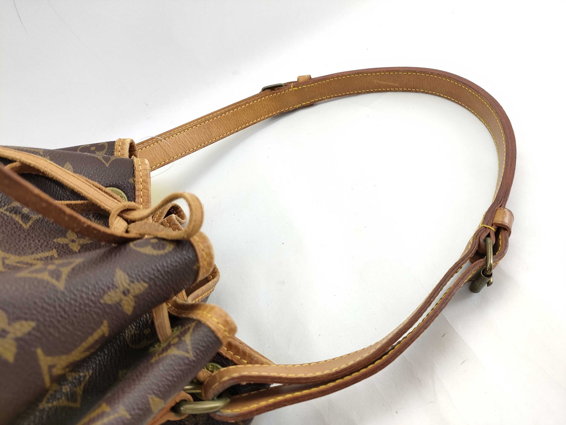 LOUIS VUITTON Monogram Noe Shoulder Bag