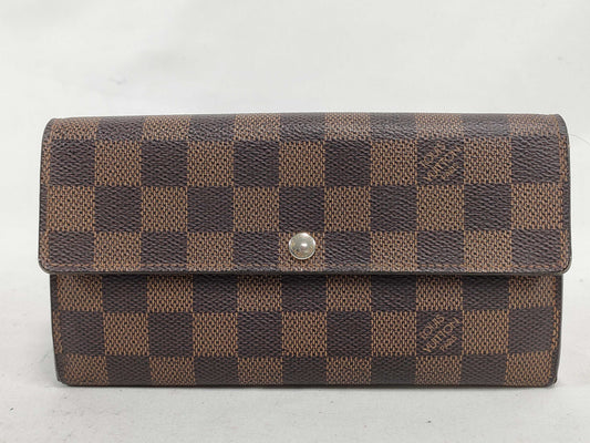 LOUIS VUITTON Damier Portefeuille Sarah Wallet