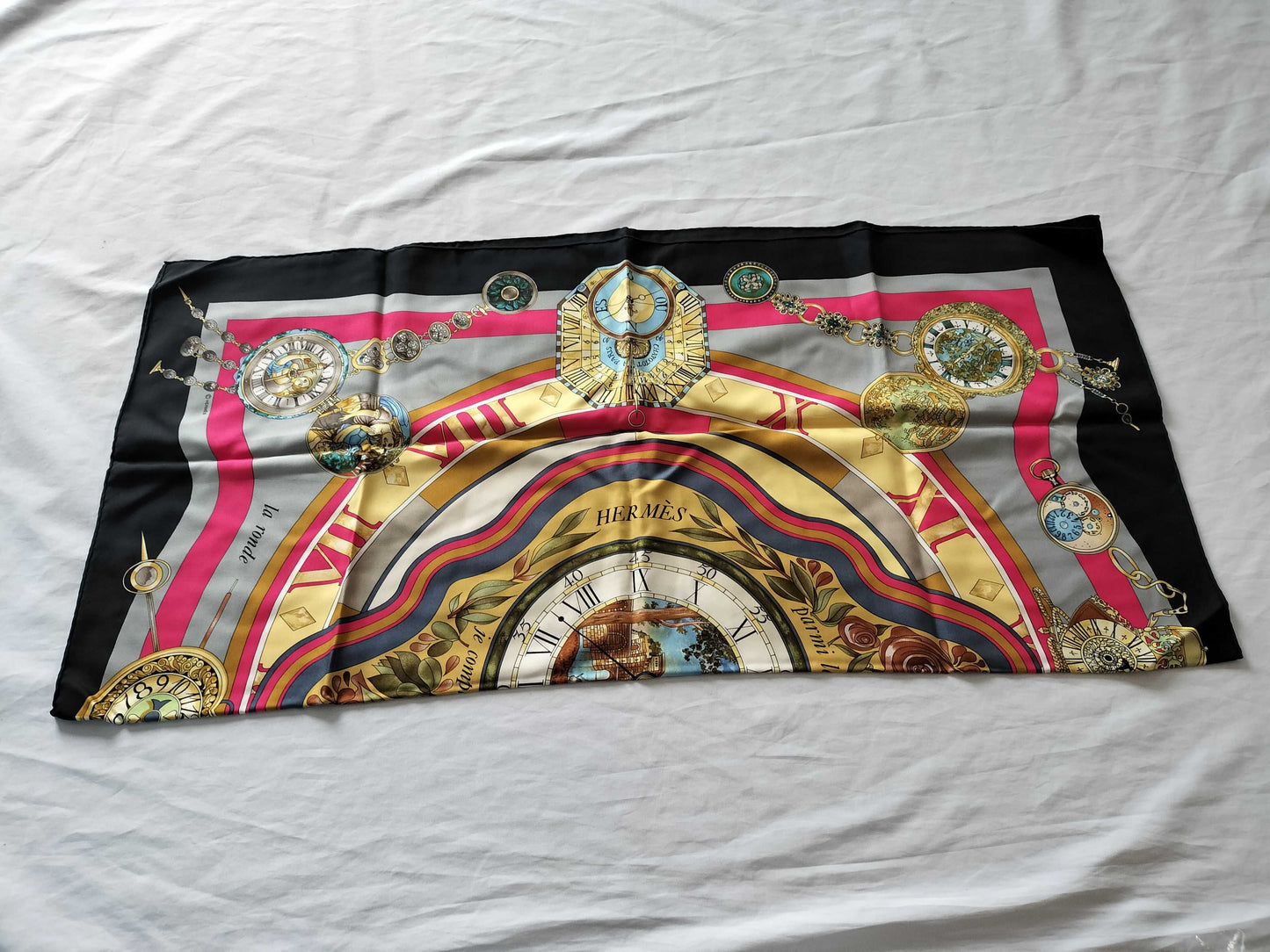 HERMES scarf parmi les fleurs je compte les heures