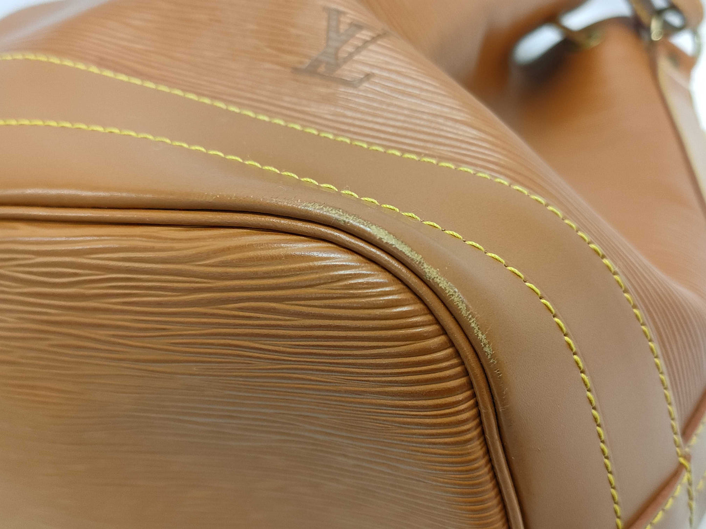 LOUIS VUITTON Epi Noe Shoulder Bag