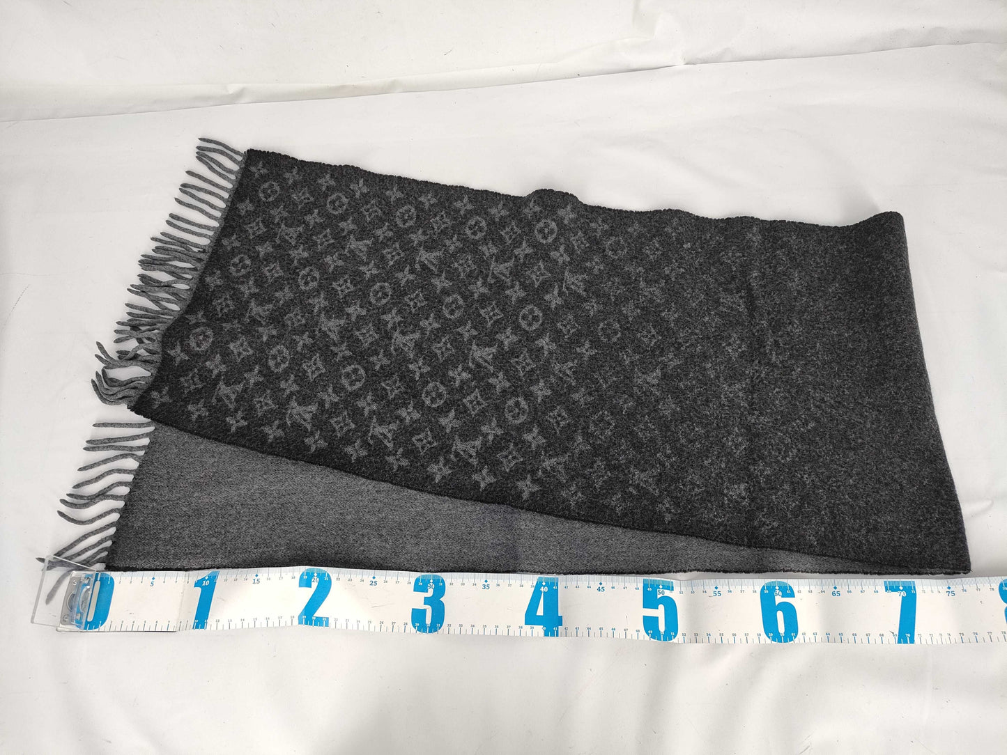 LOUIS VUITTON Monogram Scarf - Monogram Gradient Noir M71607 Other Accessories