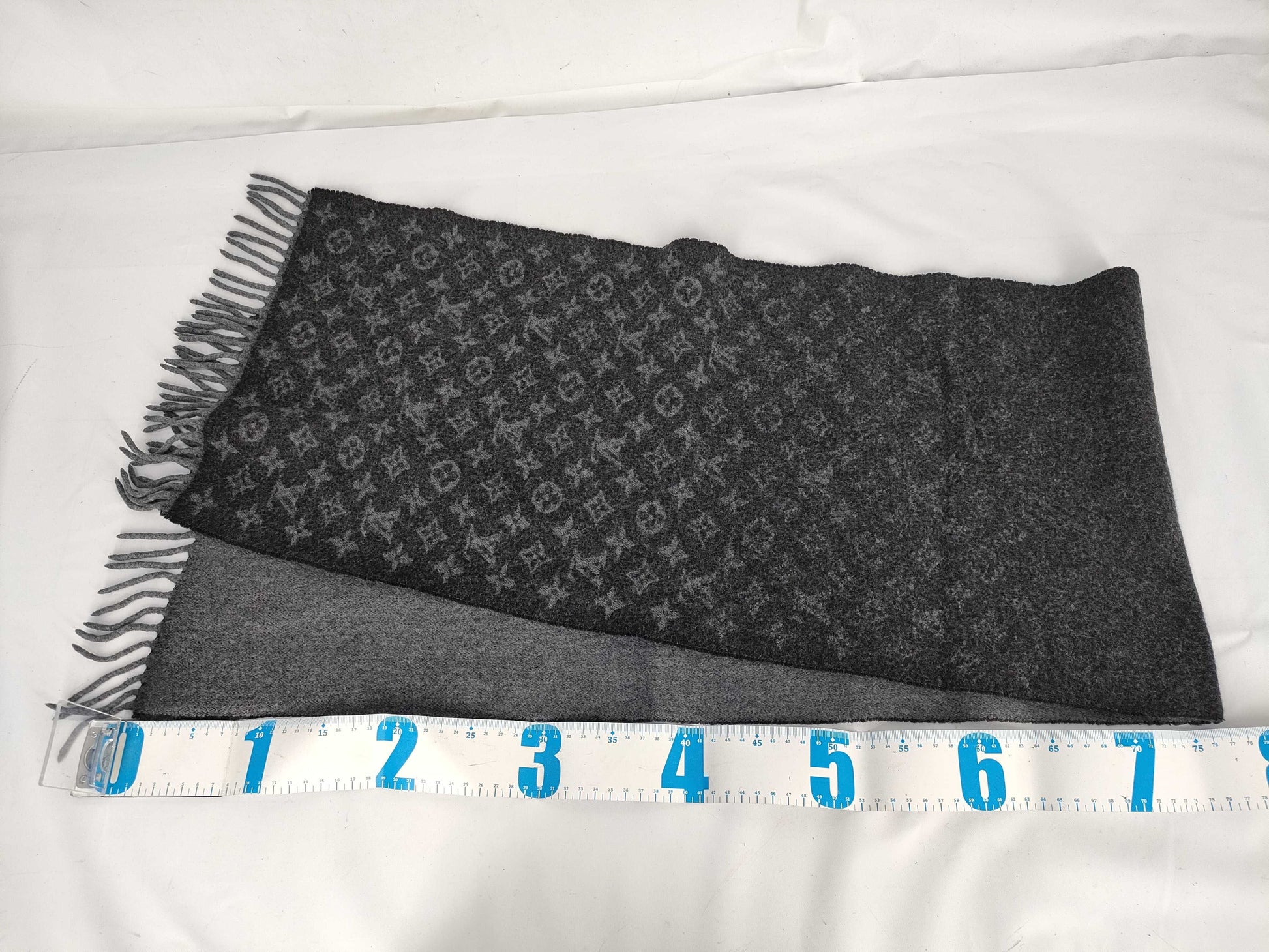 LOUIS VUITTON Monogram Scarf - Monogram Gradient Noir M71607 Other Accessories