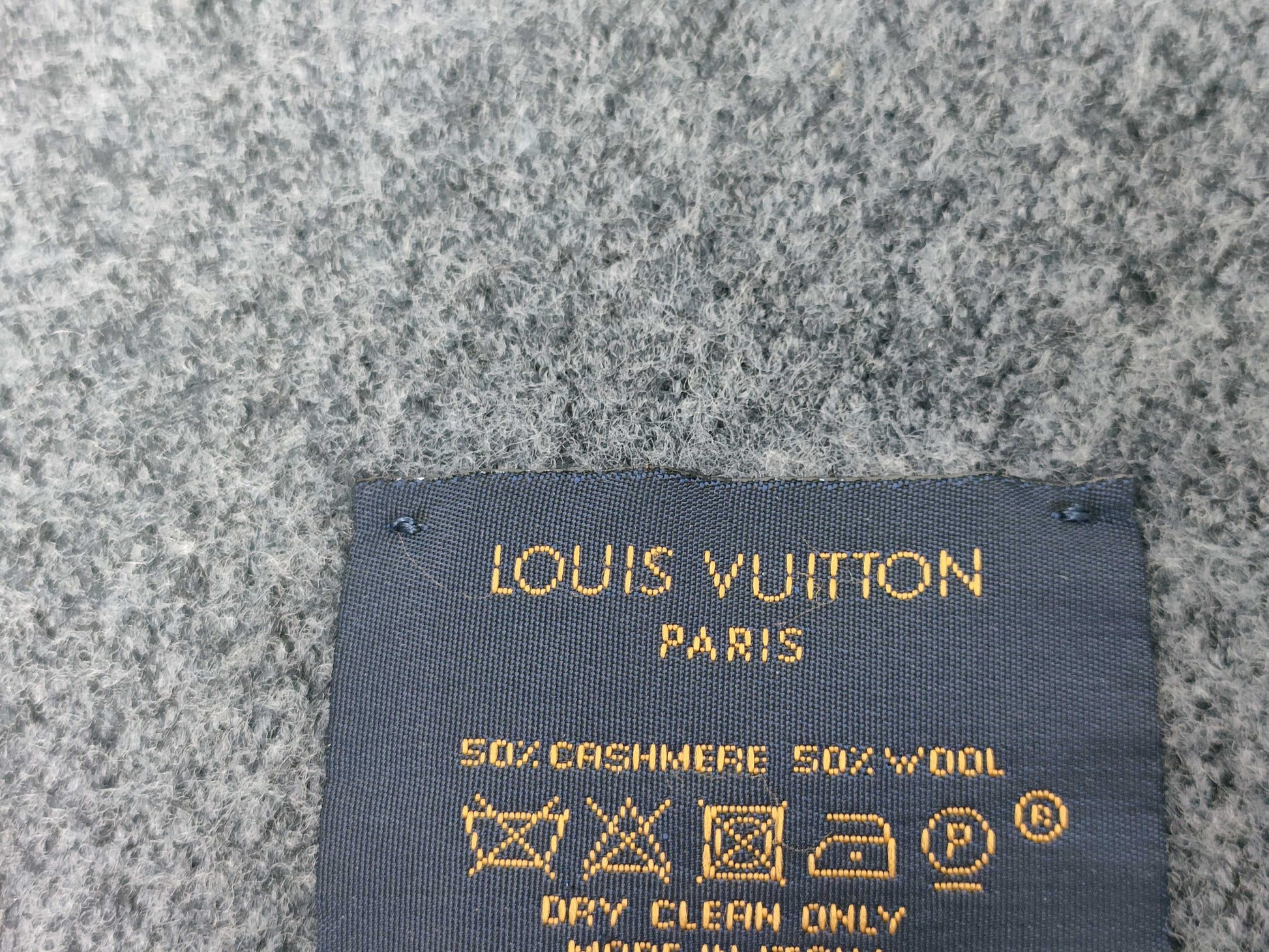 LOUIS VUITTON Monogram Scarf - Monogram Gradient Noir M71607 Other Accessories