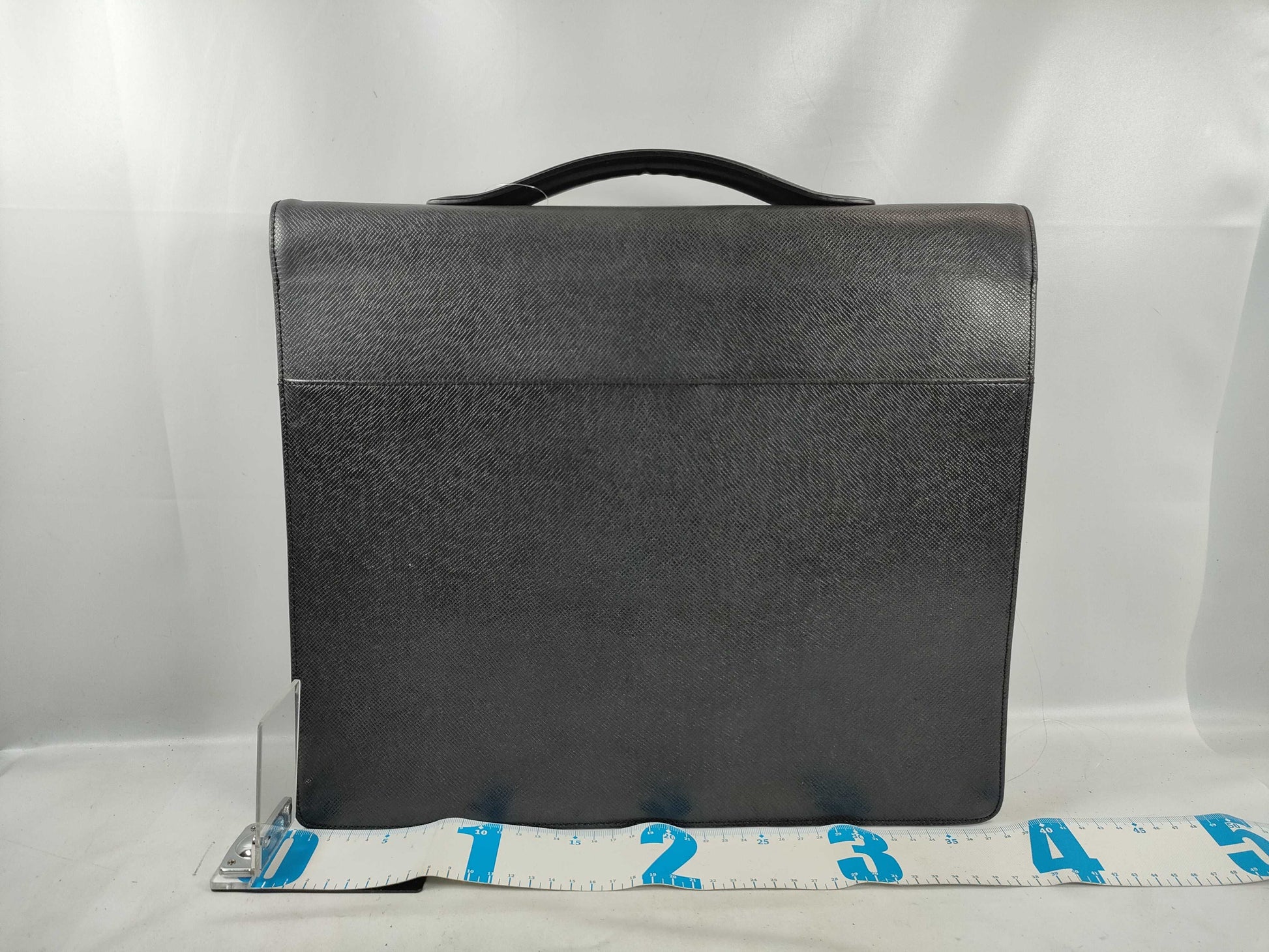 LOUIS VUITTON Taiga M30802 Kazan Business Bag