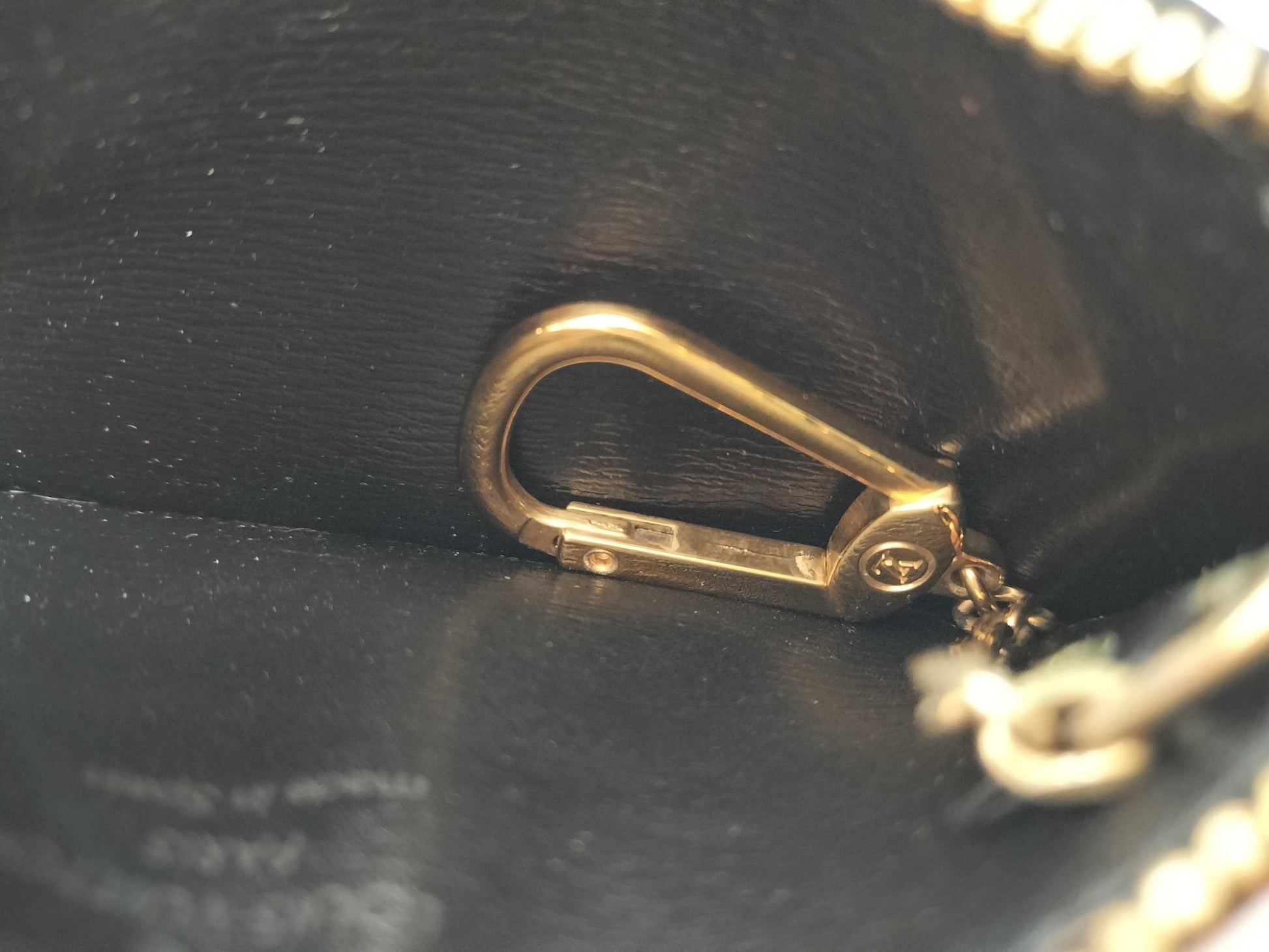 LOUIS VUITTON Epi Pochette Cle Noir Wallet