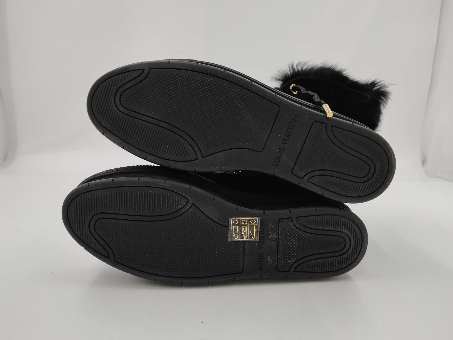 LOUIS VUITTON Fur Short Boots Other Shoes