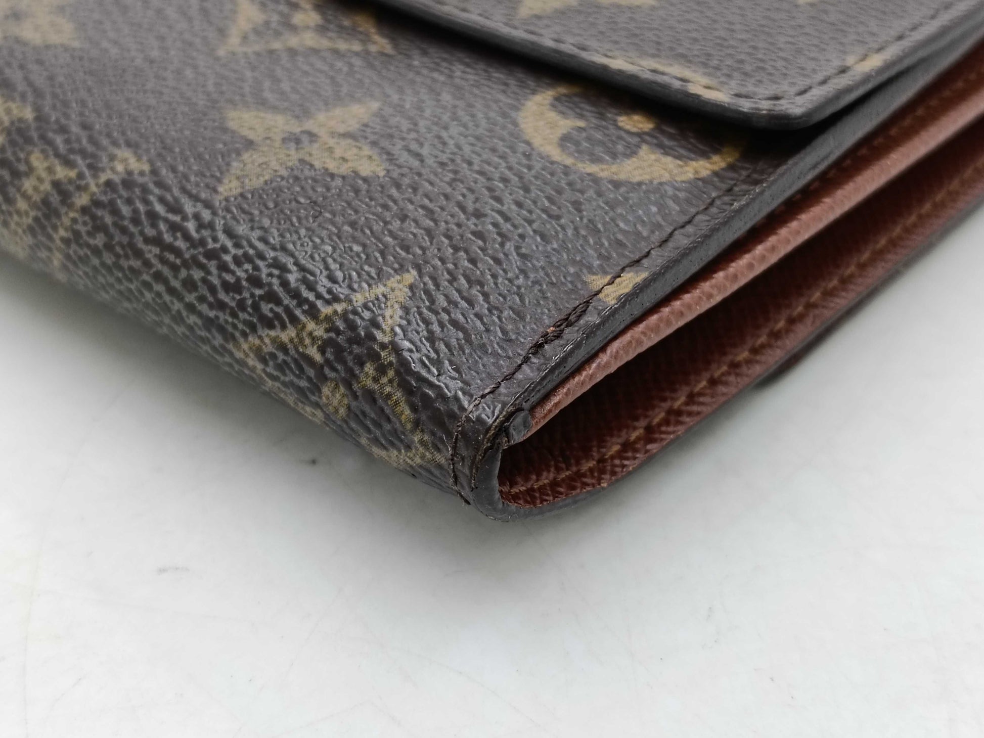 LOUIS VUITTON Monogram Porte Monnaie Carte Credit Wallet