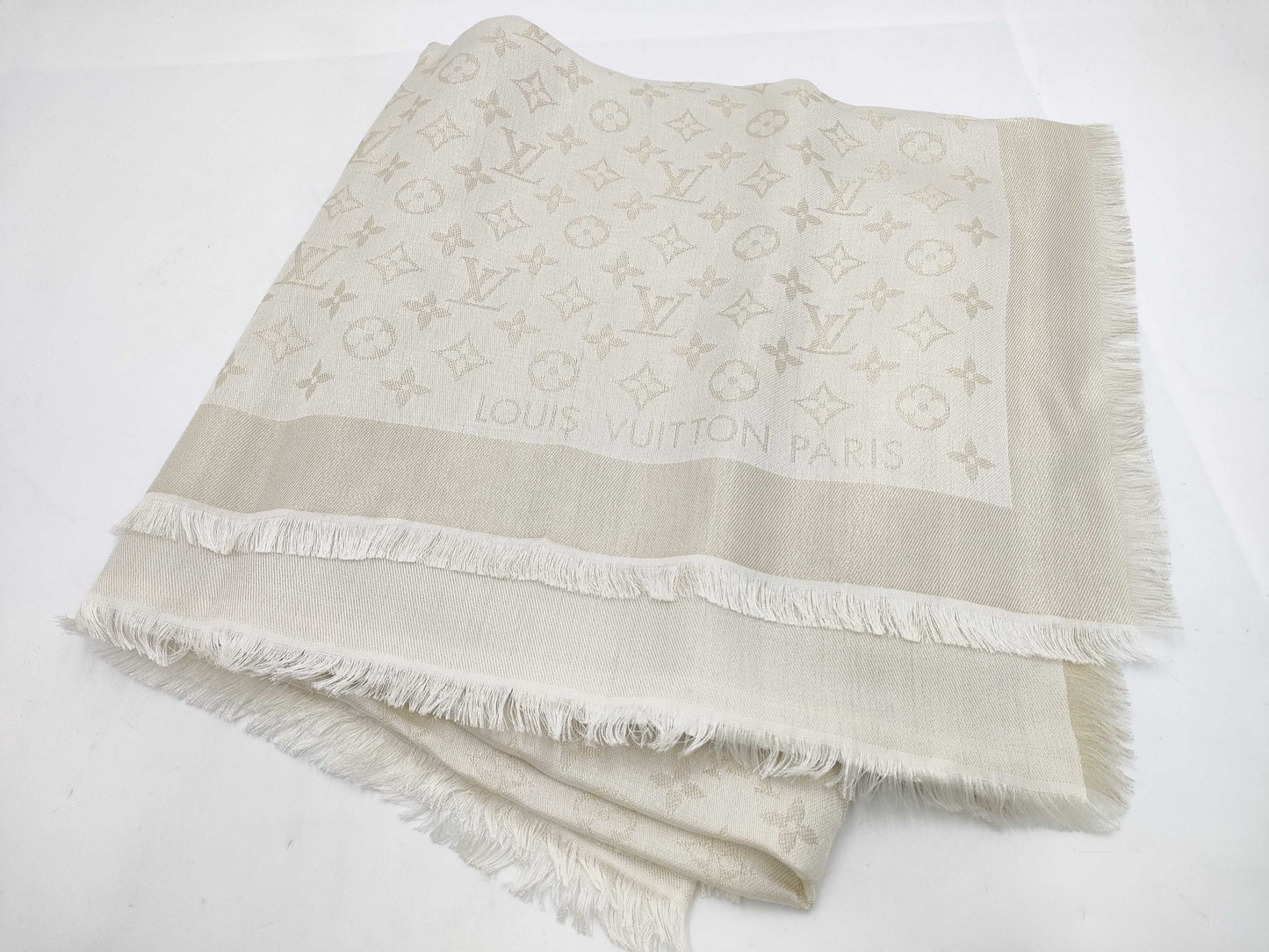 LOUIS VUITTON Large Shawl White Scarf