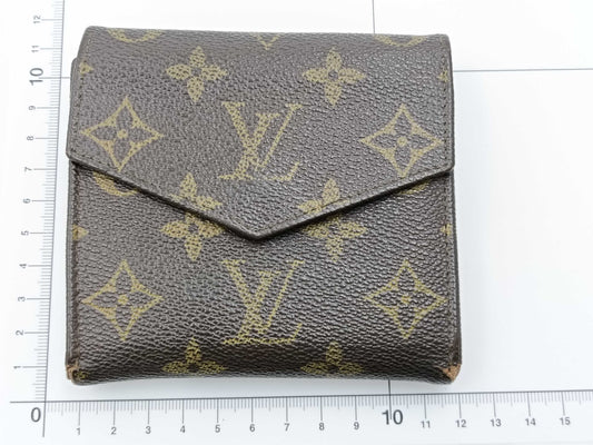 LOUIS VUITTON Monogram Porte Monnaie Carte Credit Wallet