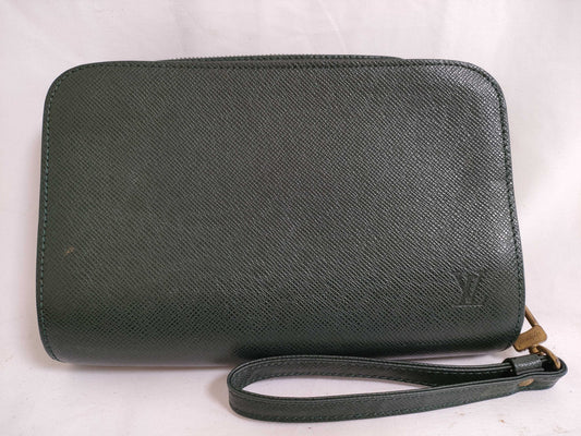 LOUIS VUITTON Taiga Baikal Ardoise Pouch