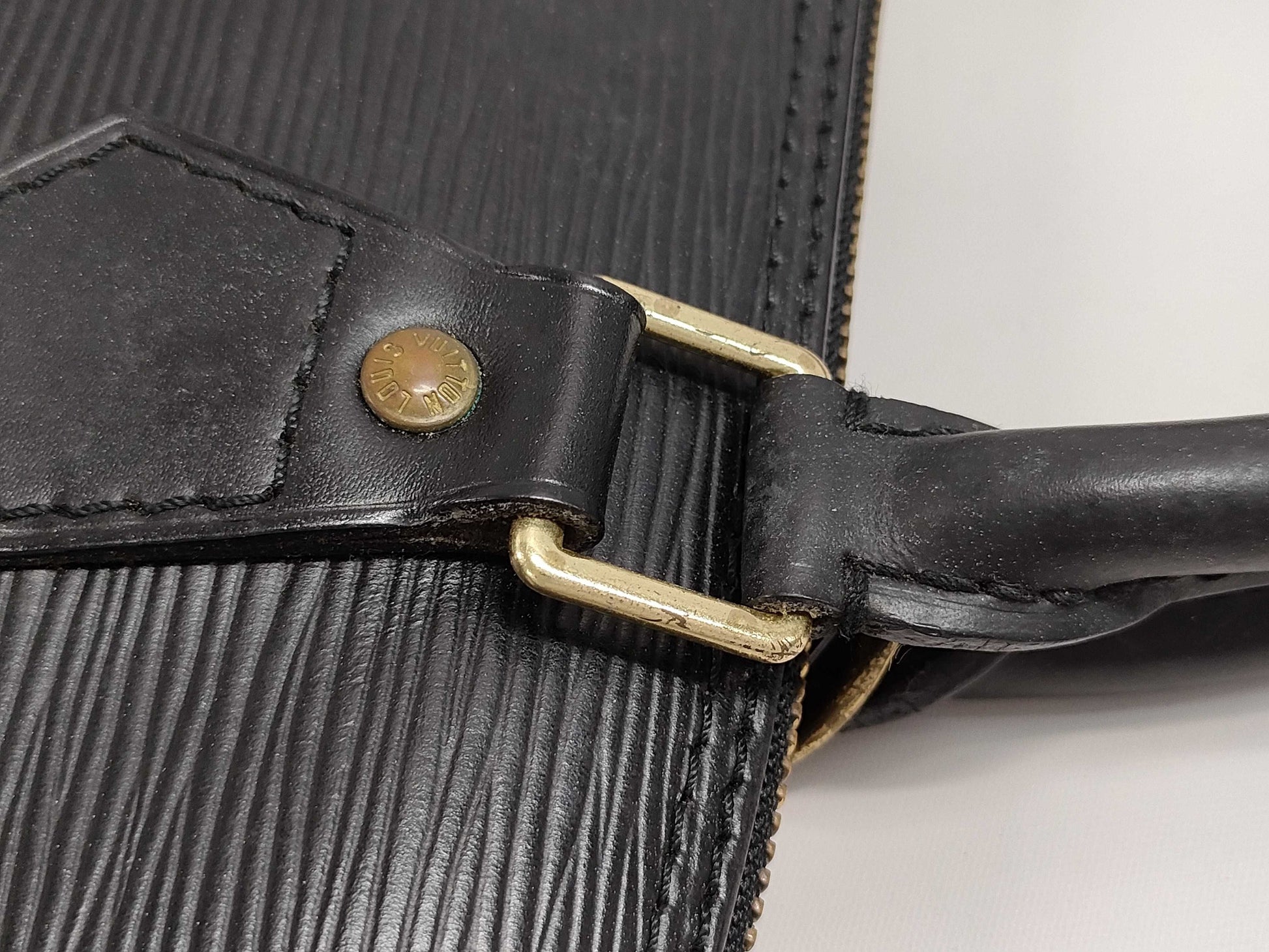 LOUIS VUITTON Epi Alma PM Noir Handbag