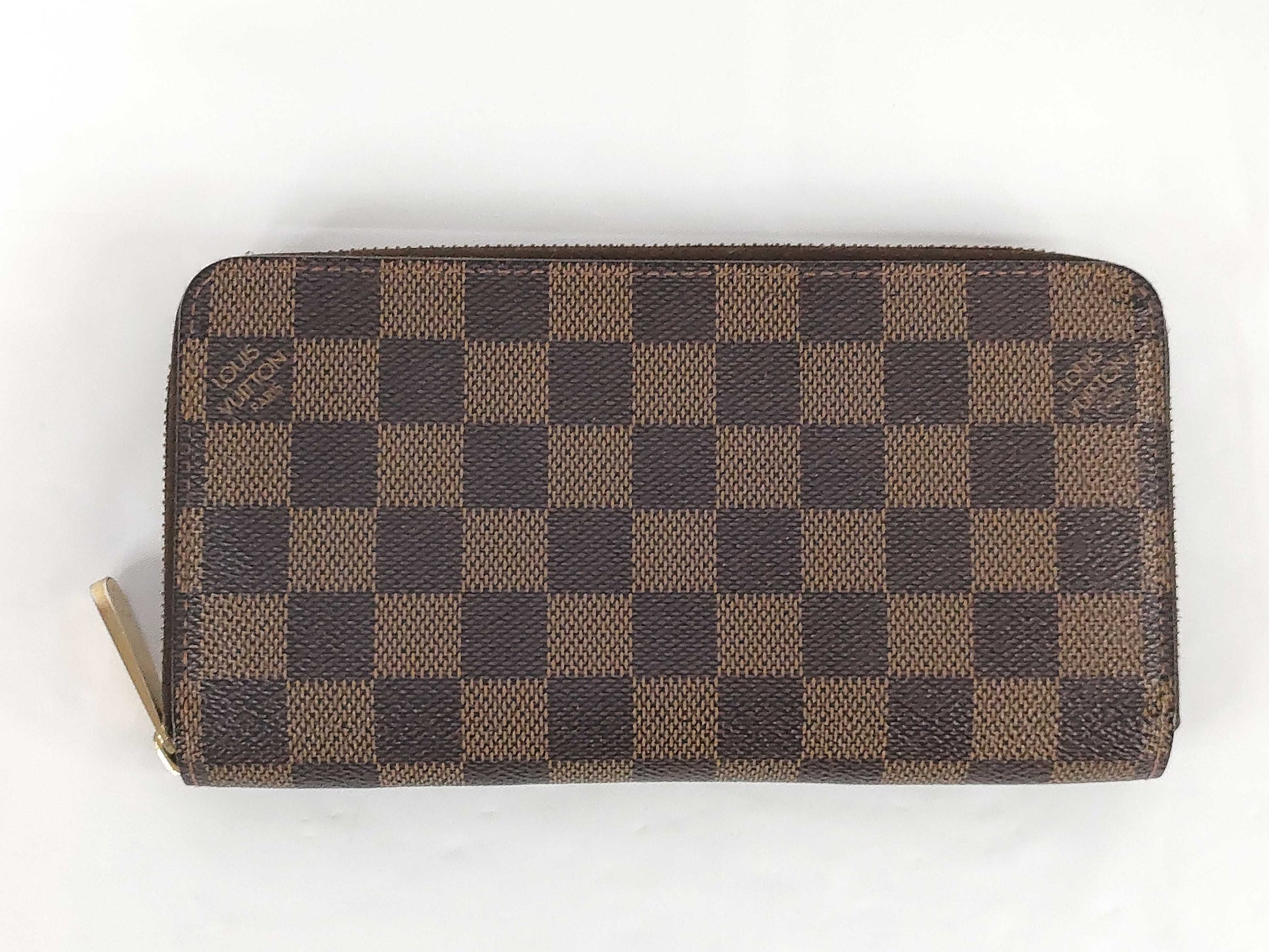 LOUIS VUITTON Damier Zippy Wallet