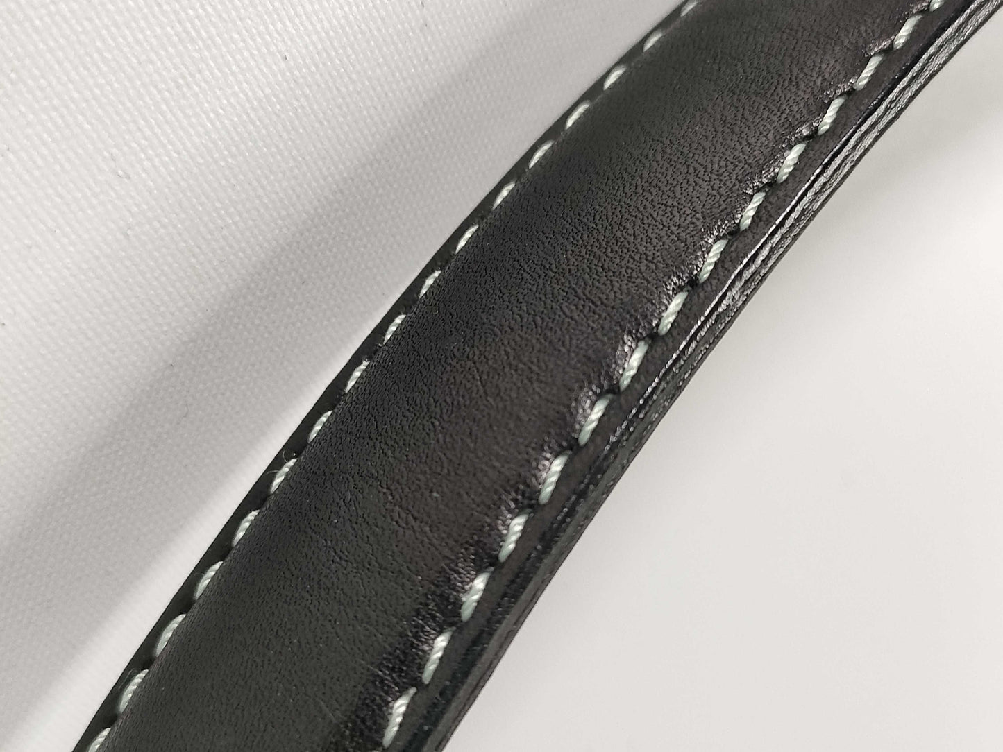 MARC JACOBS One-Shoulder Leather Handbag