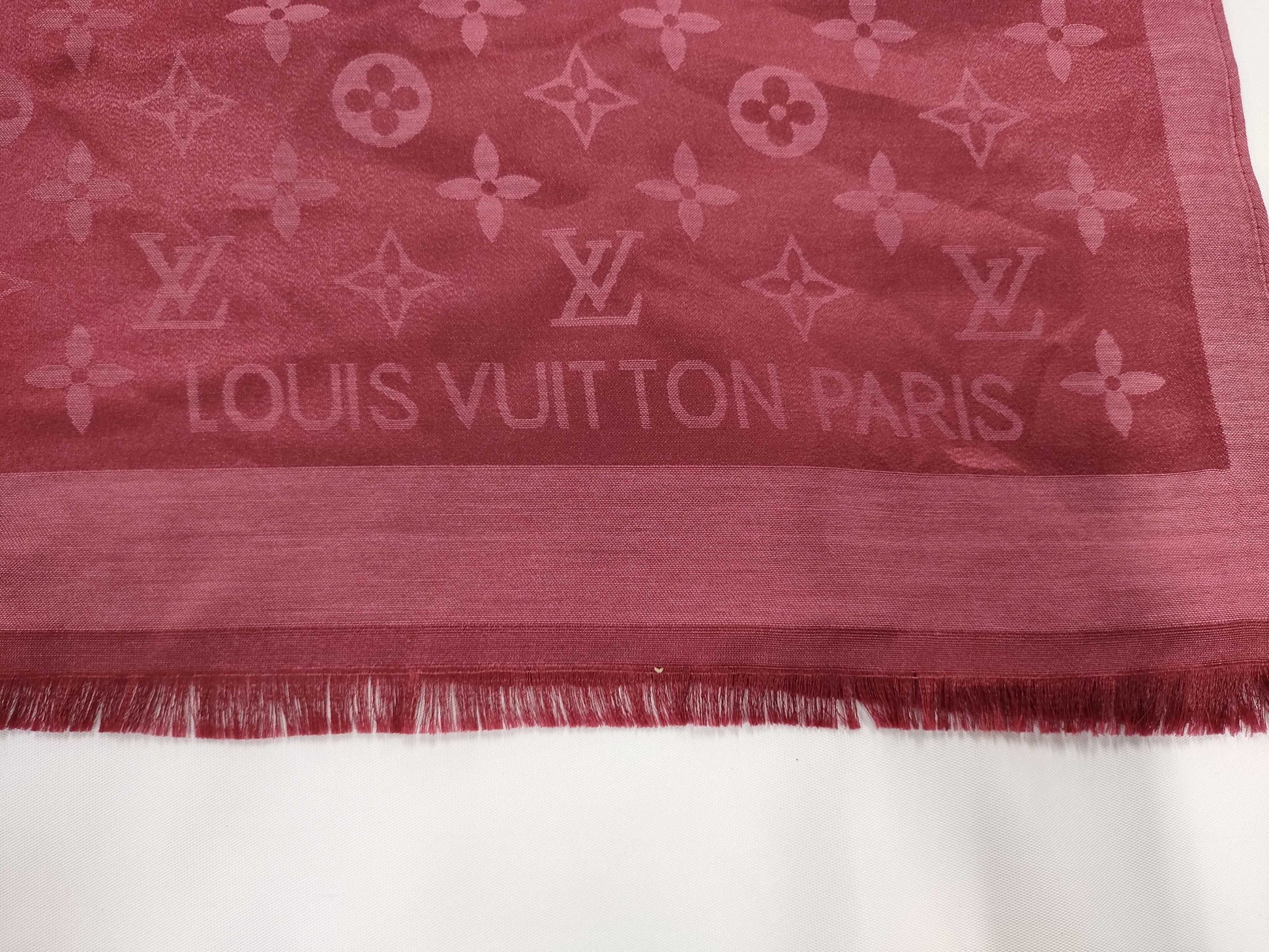 LOUIS VUITTON Monogram Scarf