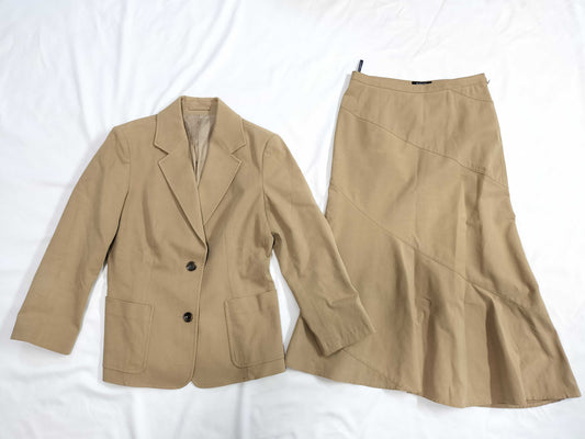 BURBERRY Women's Suits Other Apparel