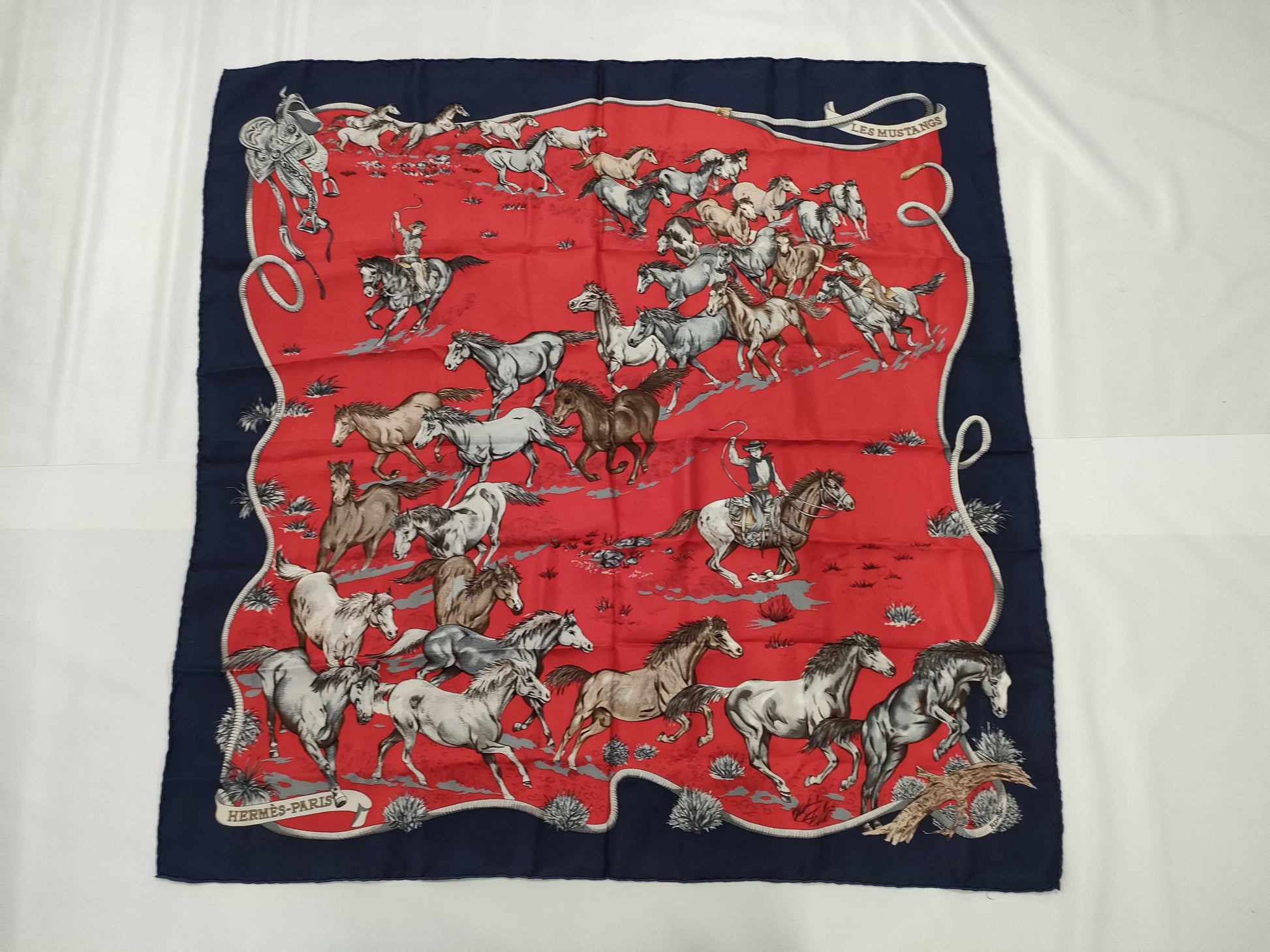 HERMES Carre LES MUSTANGS Scarf