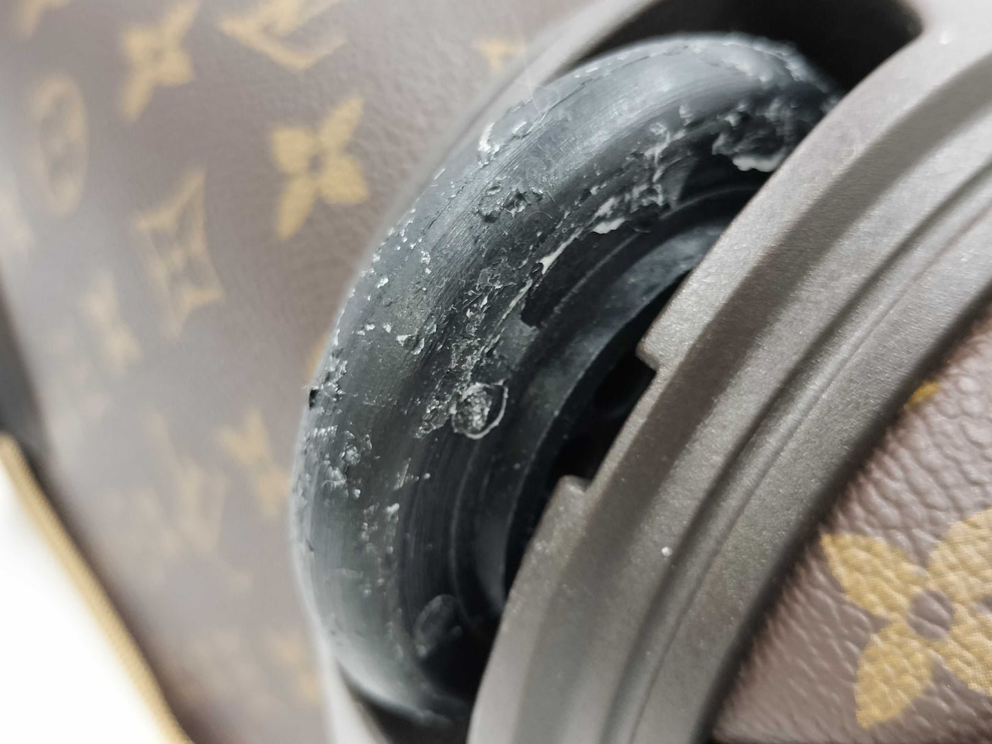 LOUIS VUITTON Monogram M23259 Trolley 50 Bosfall Caster Broken Carry Bag