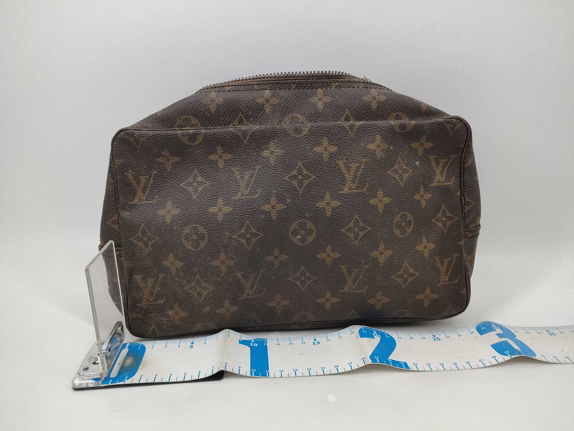 LOUIS VUITTON Monogram True Toilet Pouch Pouch