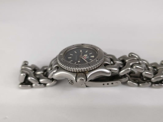 TAG Heuer Quartz Unmoving Women's Watch