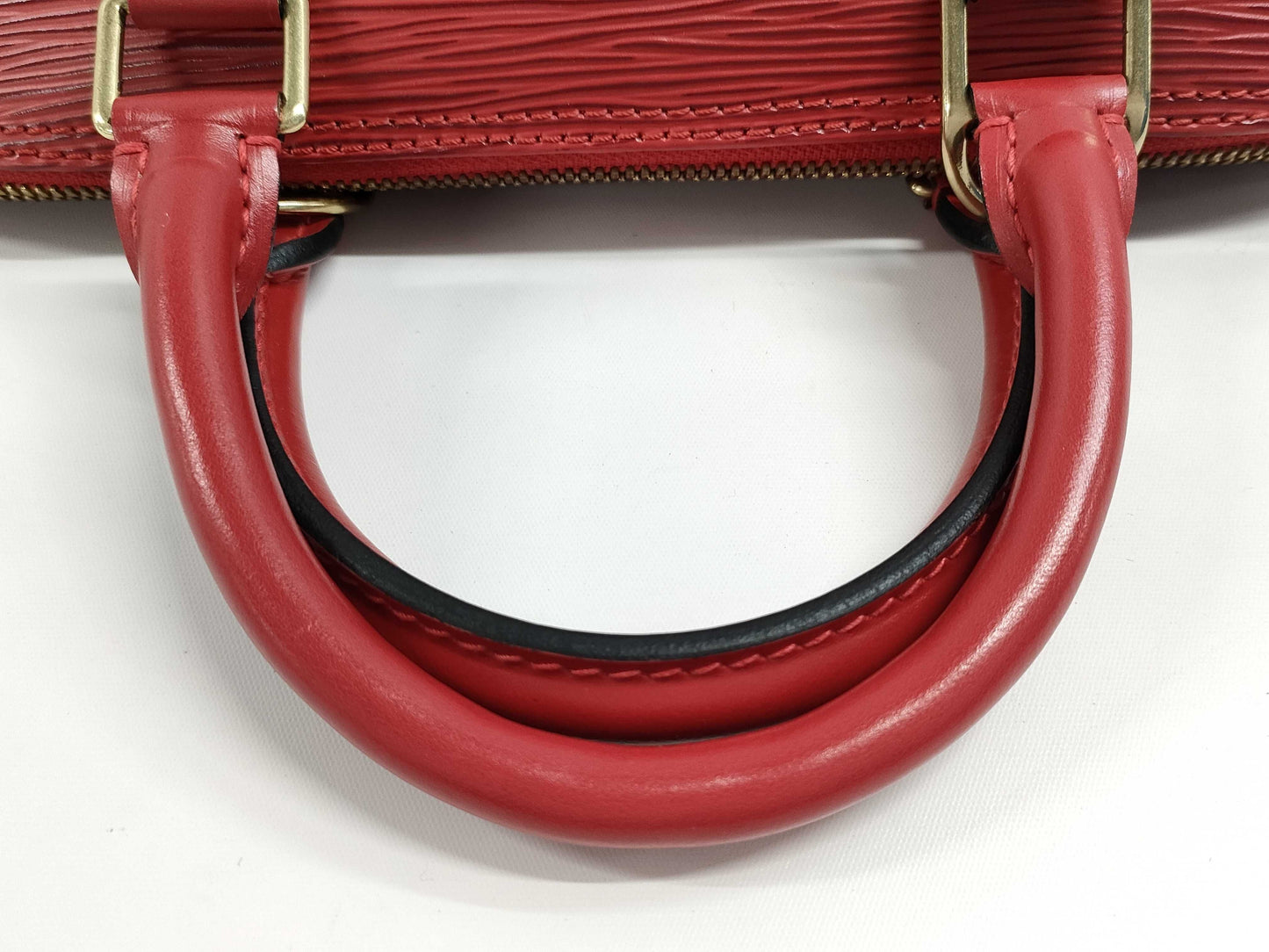 LOUIS VUITTON Epi Alma/AR0966 Red Handbag