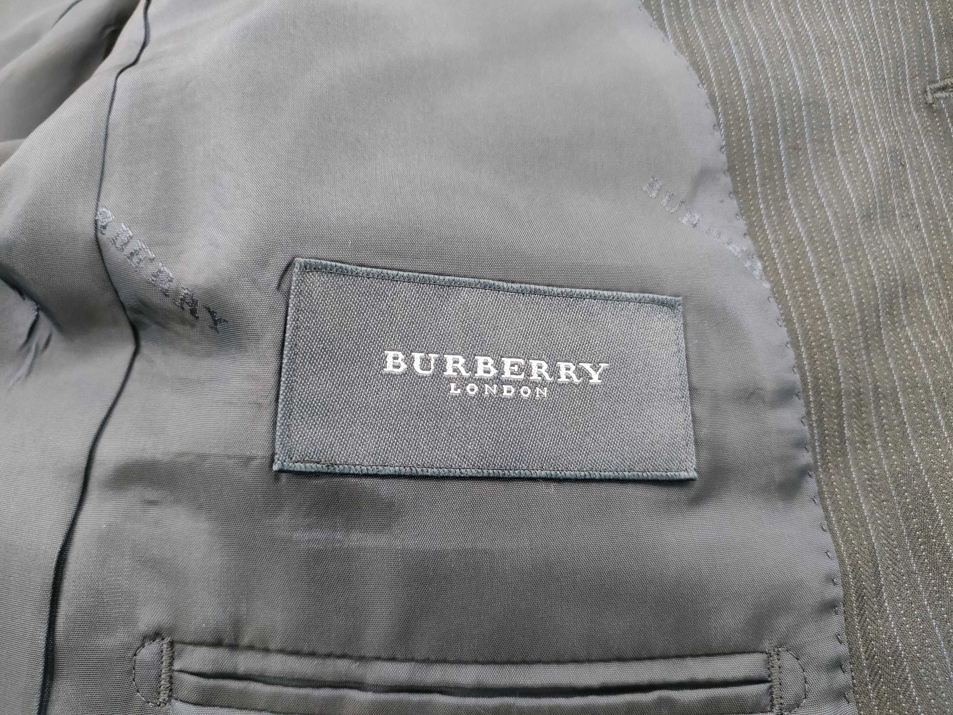 BURBERRY 4 Other apparel