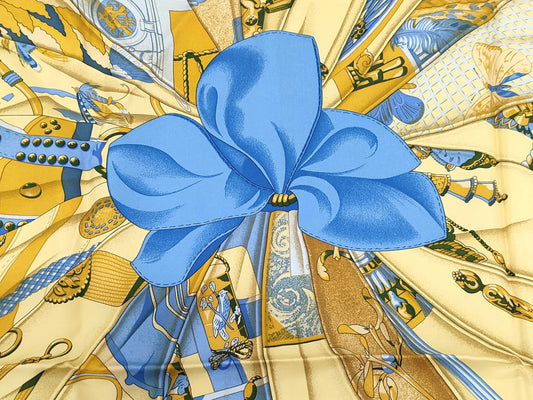HERMES Carré 90 Soleil de Soie Silk Sun Scarf