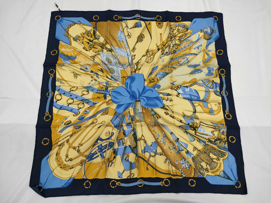 HERMES Carré 90 Soleil de Soie Silk Sun Scarf