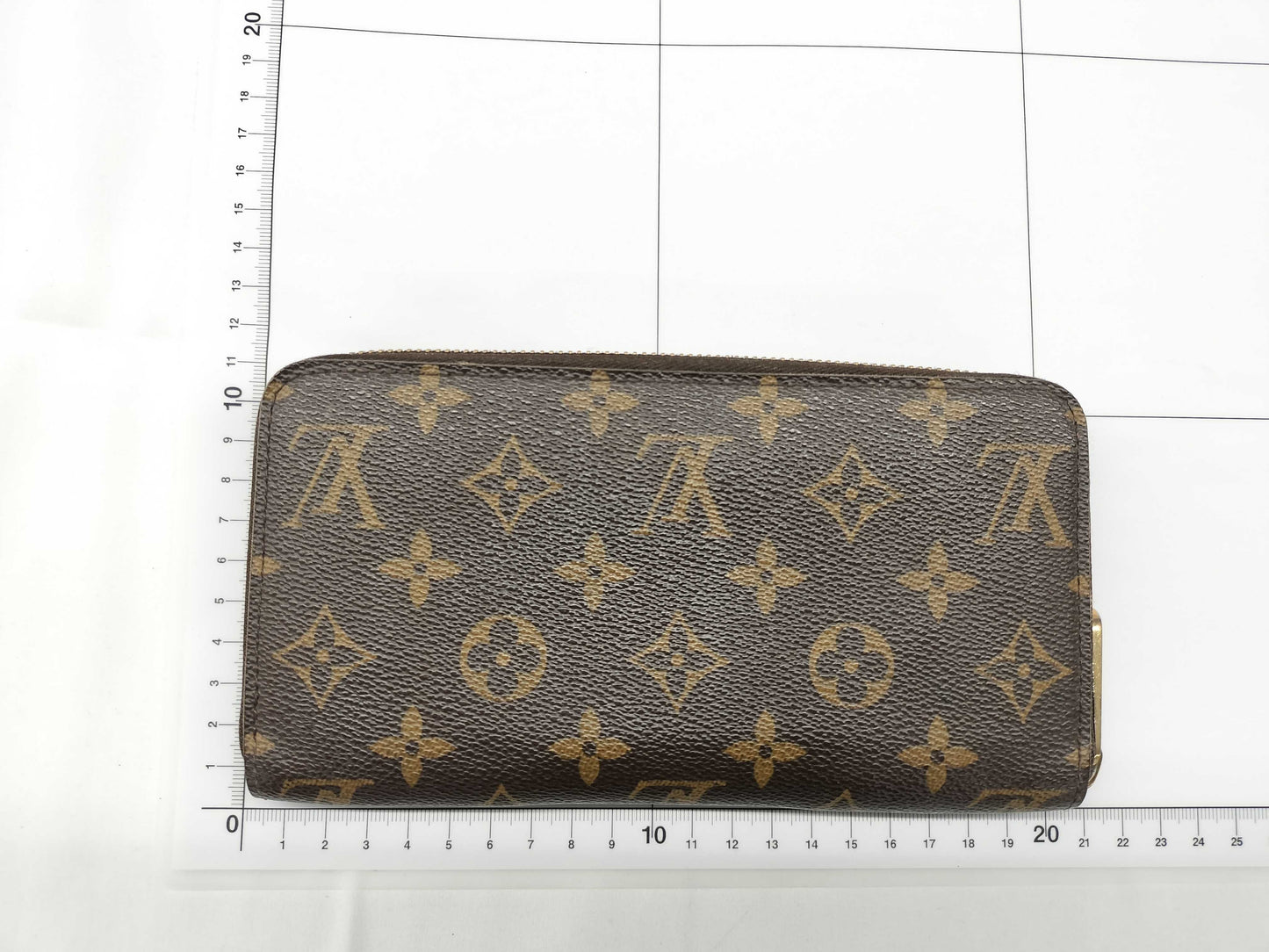 LOUIS VUITTON Monogram Zippy Wallet Monogram Wallet