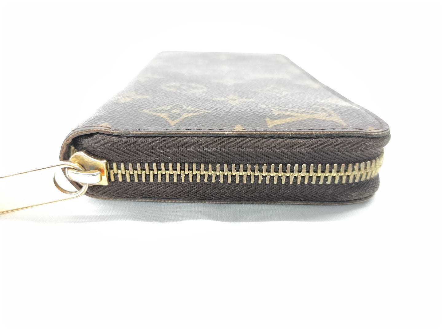 LOUIS VUITTON Monogram Zippy Wallet Monogram Wallet