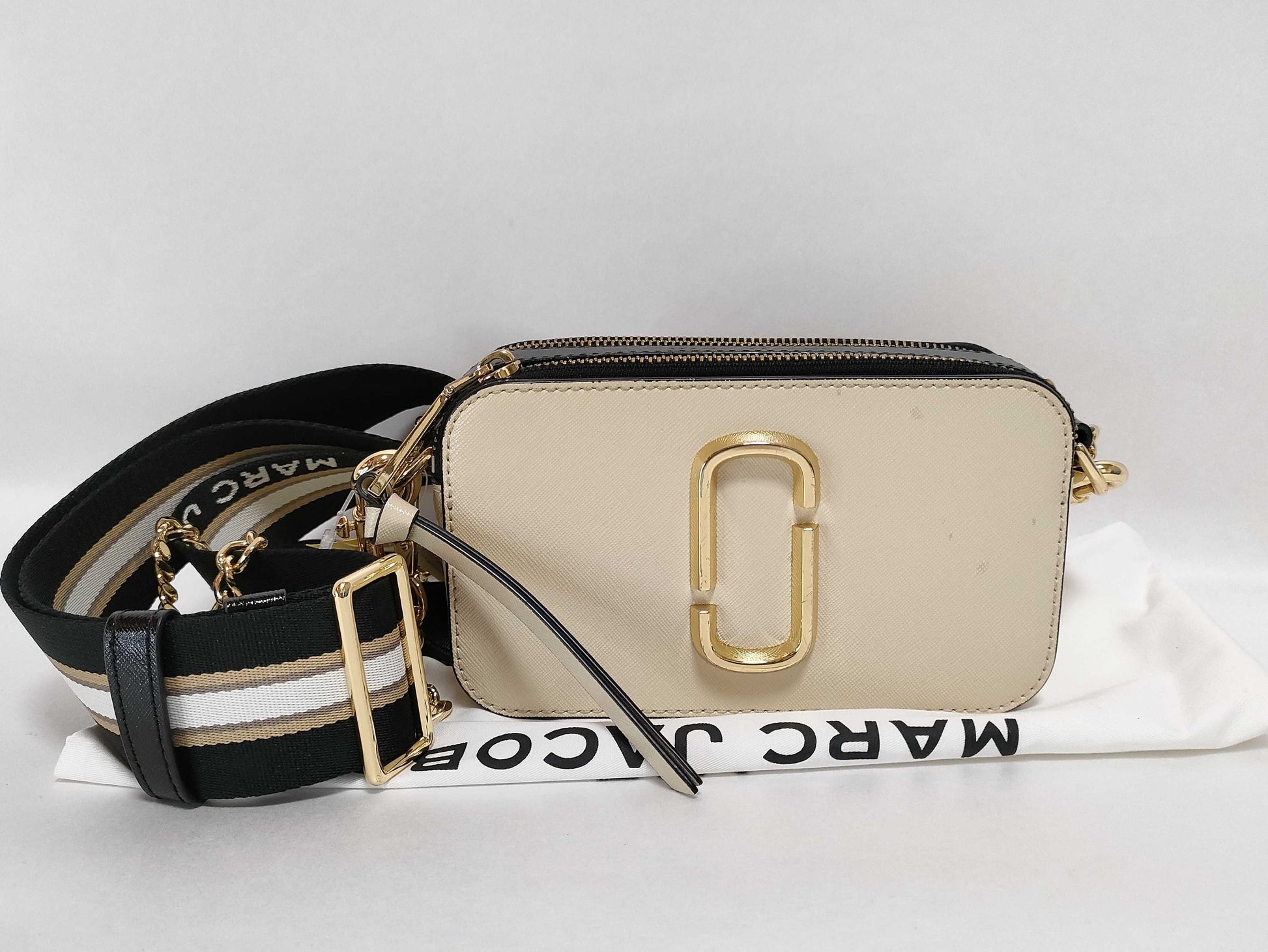 MARC JACOBS Two-Tone Shoulder Bag Shoulder Bag