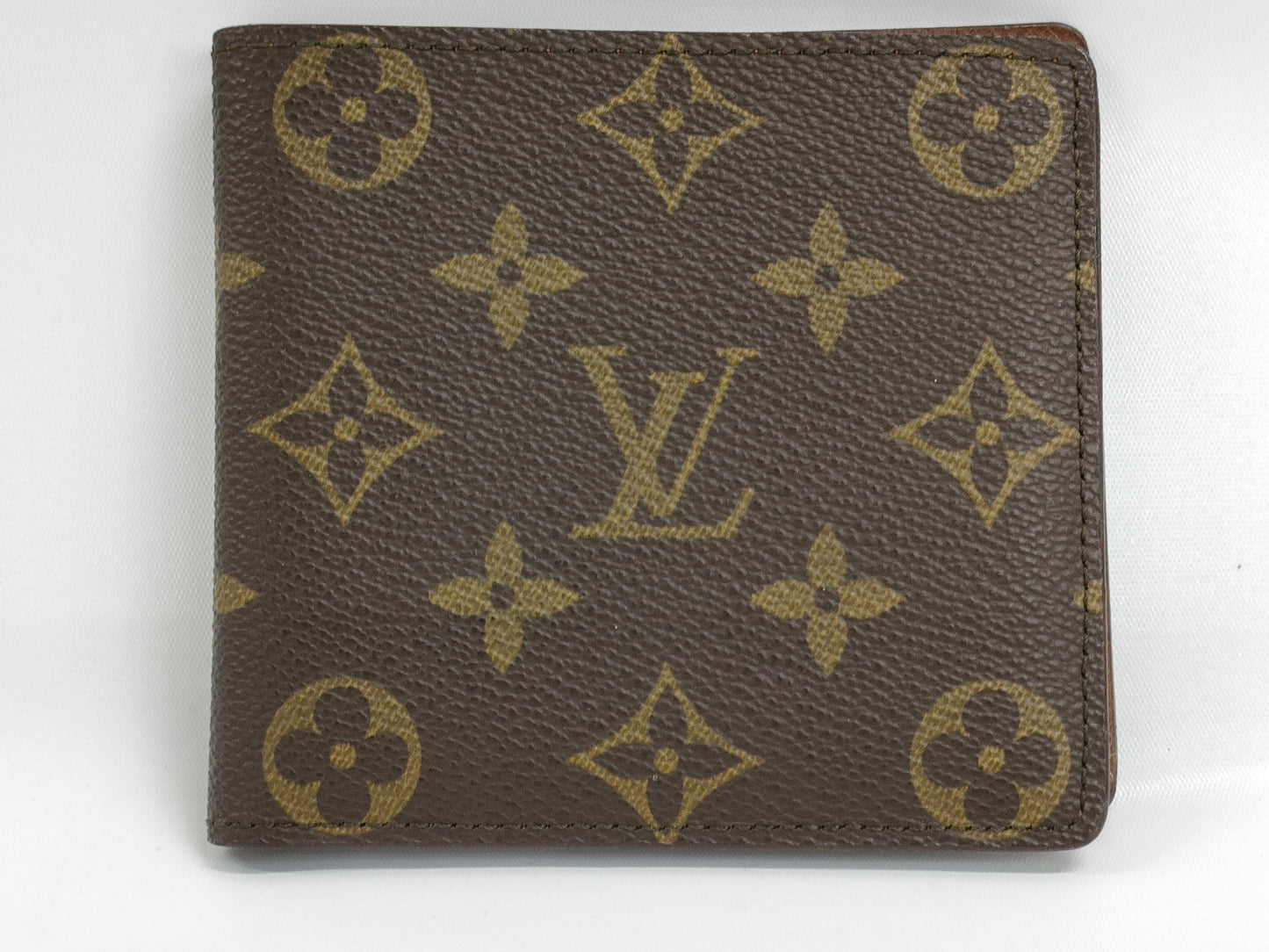 LOUIS VUITTON Monogram Bifold Wallet