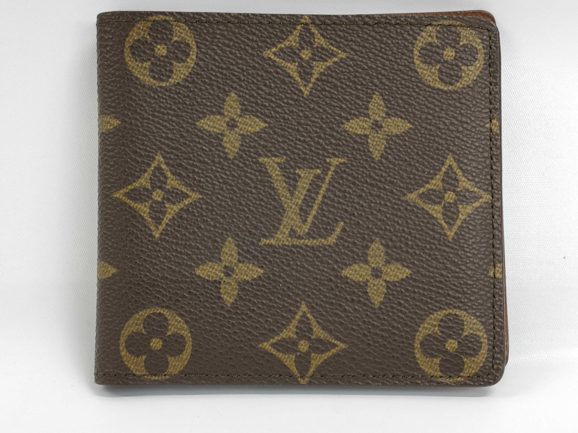 LOUIS VUITTON Monogram Bifold Wallet