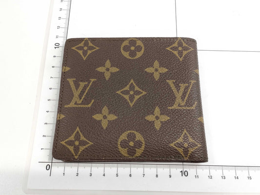 LOUIS VUITTON Monogram Bifold Wallet