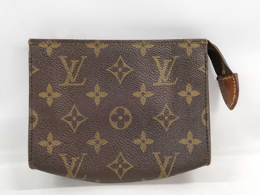 LOUIS VUITTON Monogram Pouch Pouch