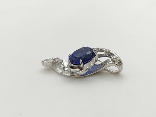 TZ5.01ct D0.27ct K18WG 8.0g Pendant Top