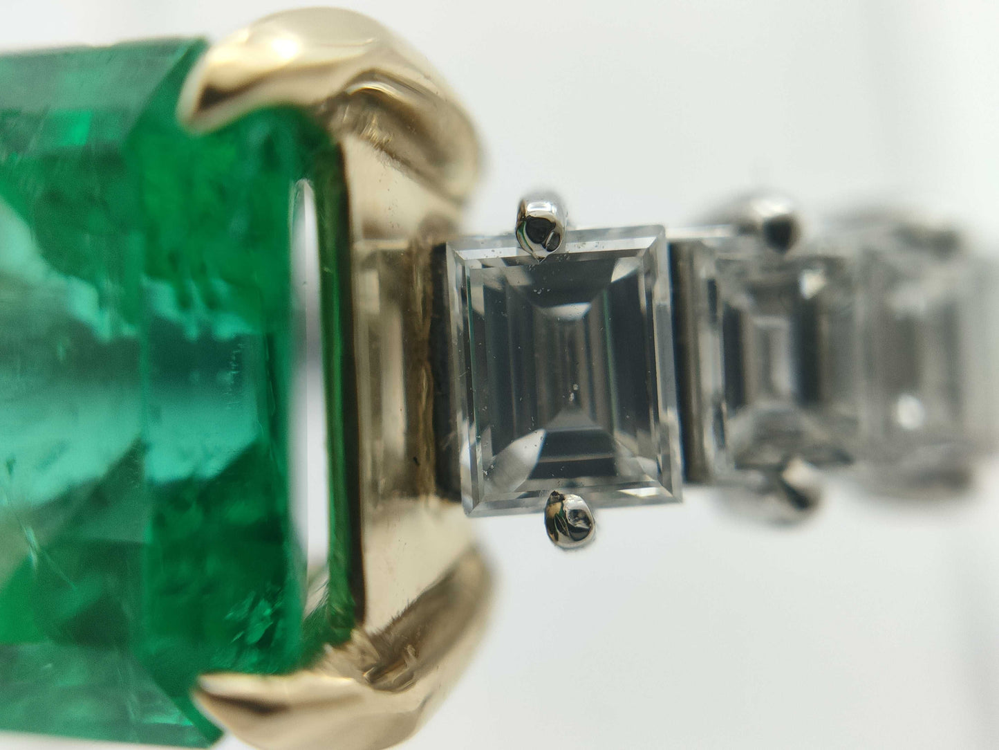 E1.97ct D0.78ct Pt900/K18 5.7g Ring