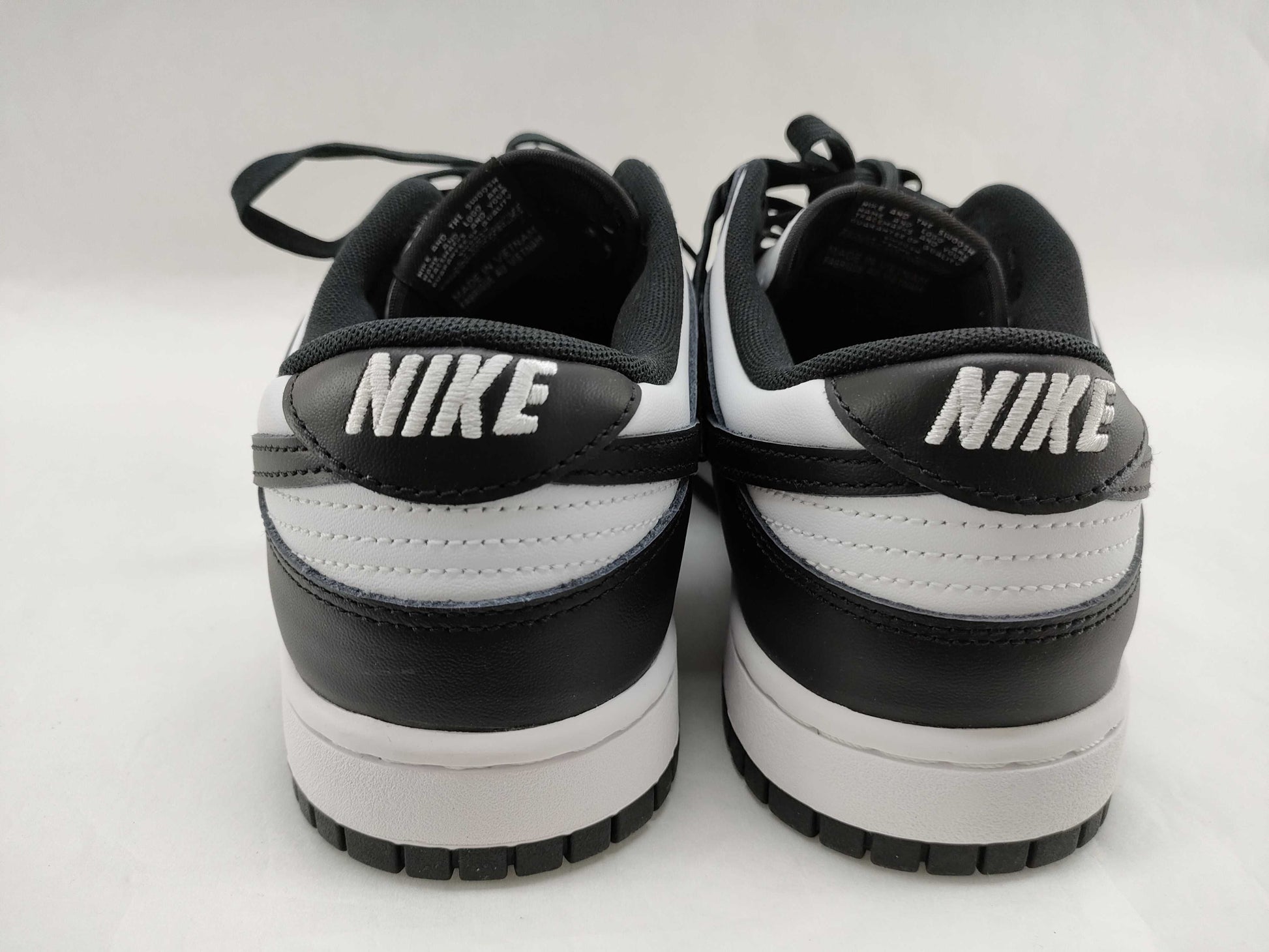 NIKE Dunk Low Retro Men's Sneakers Black and White