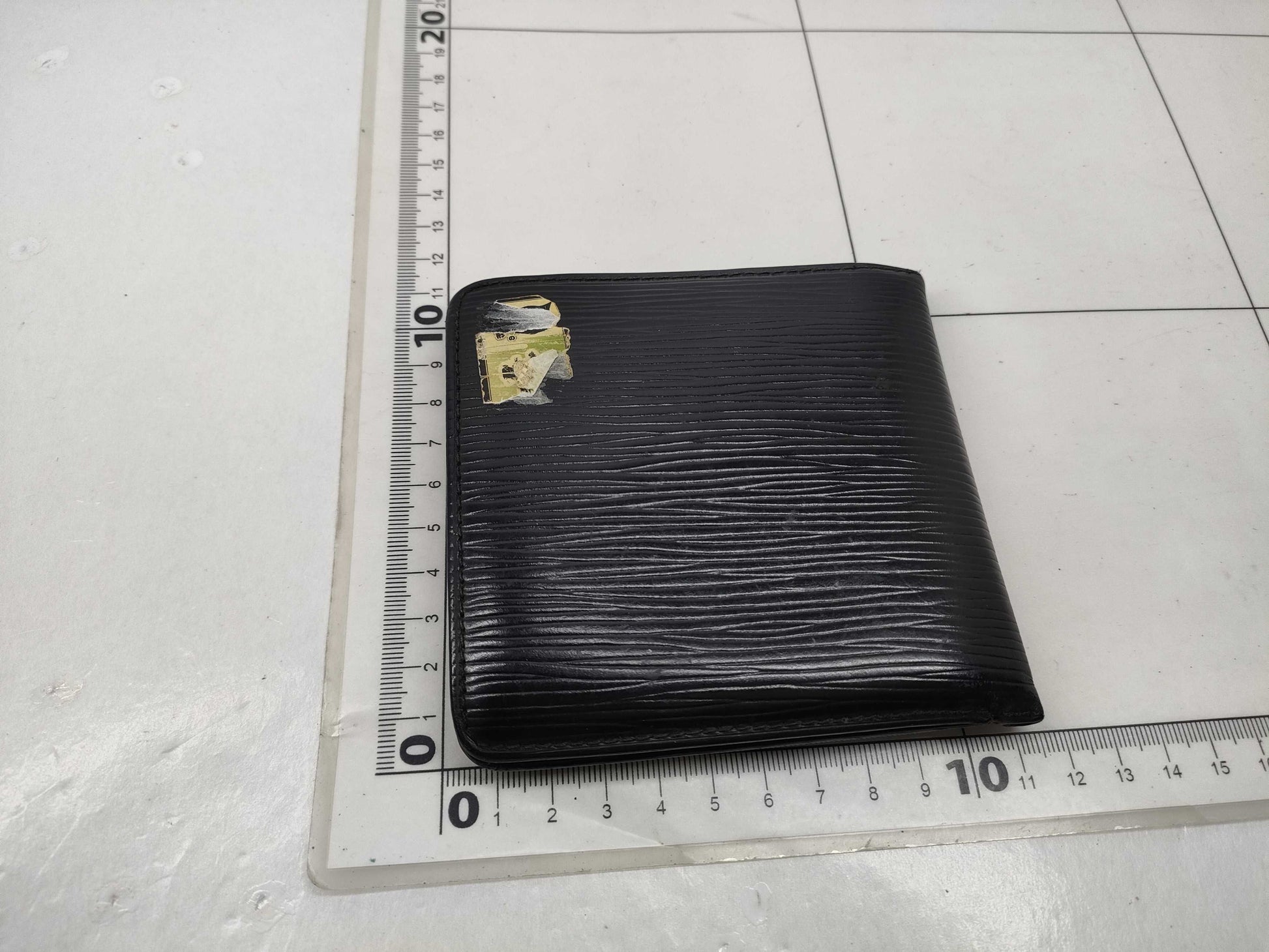 LOUIS VUITTON Epi Portefeuille Marco Wallet