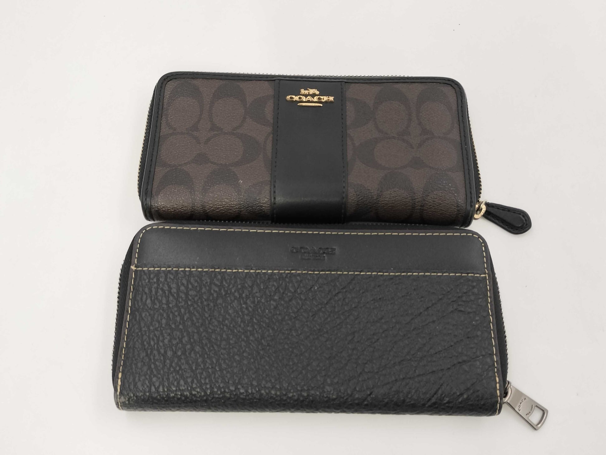 COACH Round Long Wallet Wallet
