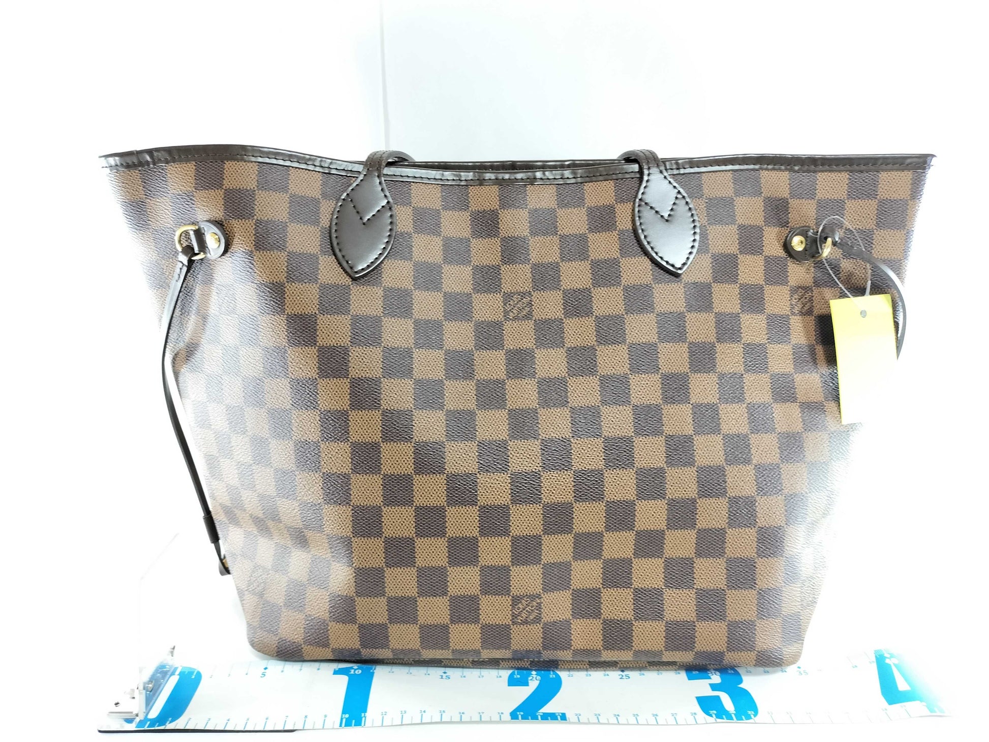 LOUIS VUITTON Damier N51105 Neverfull MM Tote Bag