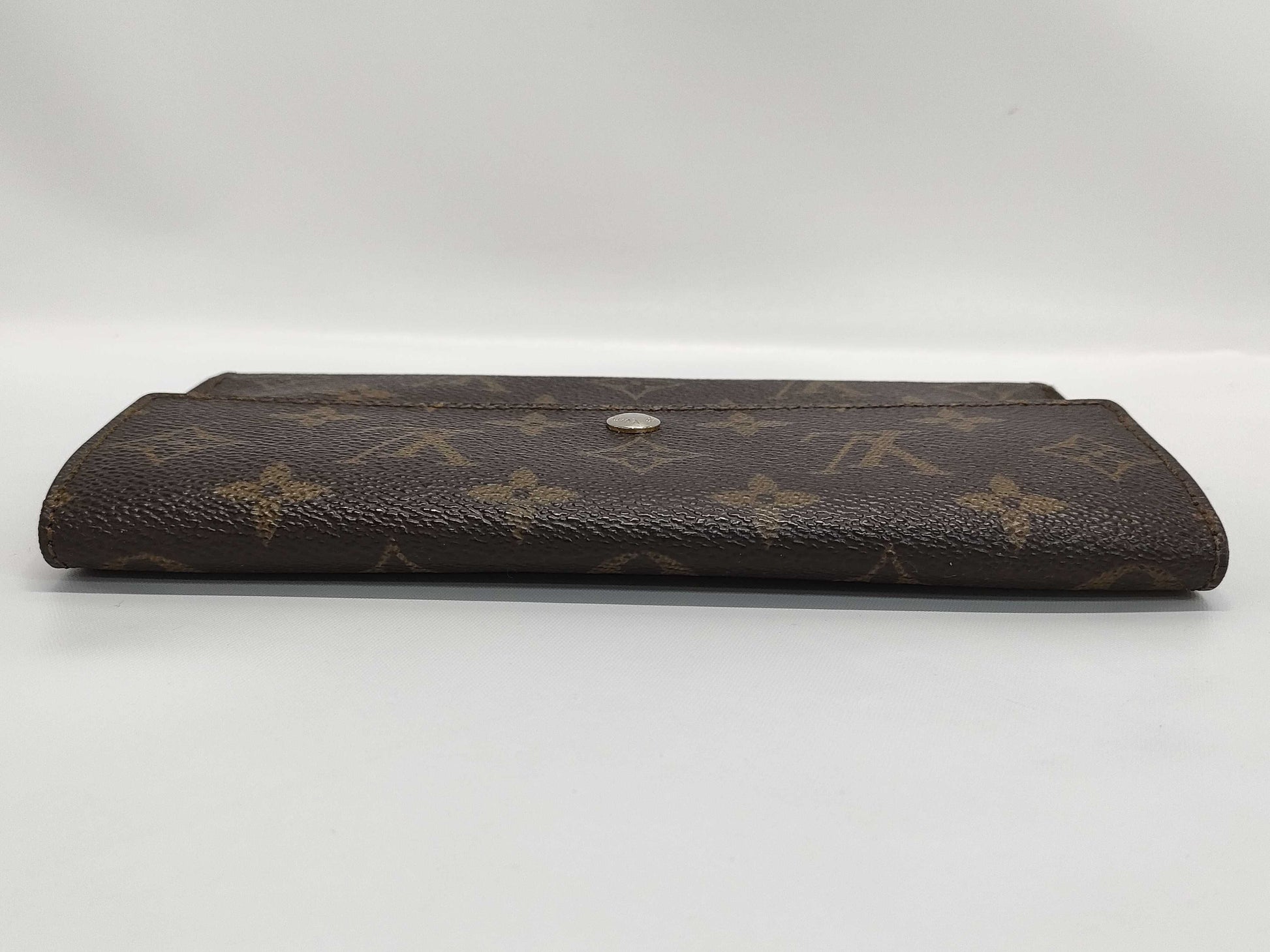 LOUIS VUITTON Monogram Tri-Fold Wallet Wallet