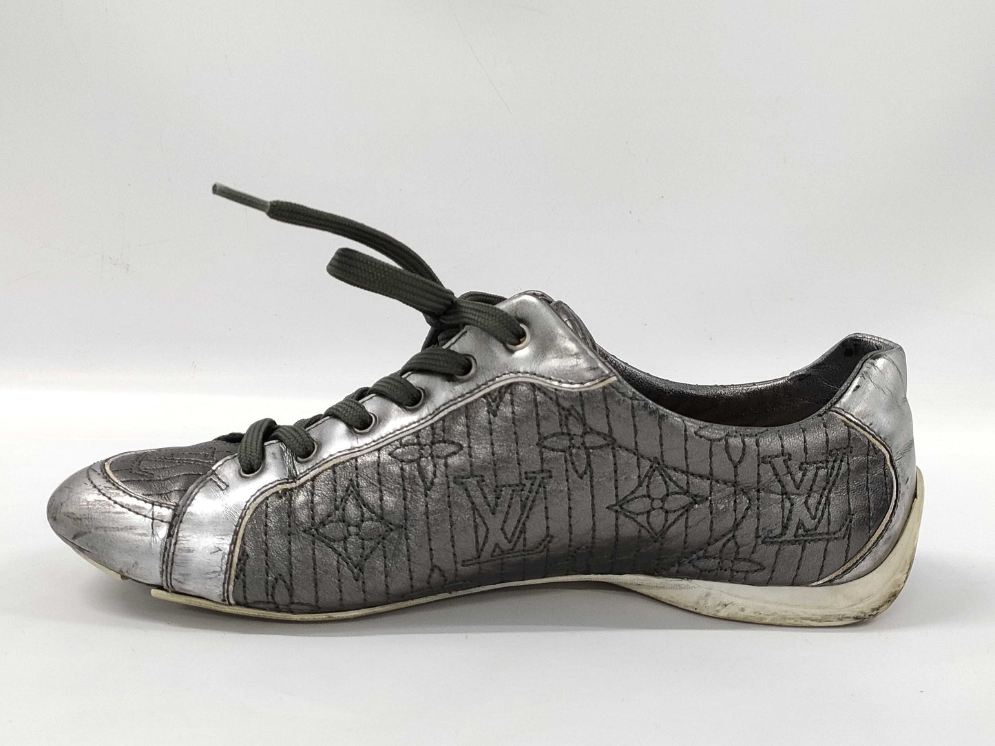 LOUIS VUITTON Monogram Stitch Sneakers