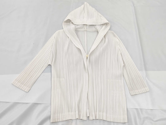 ISSEY MIYAKE Pleated Cardigan